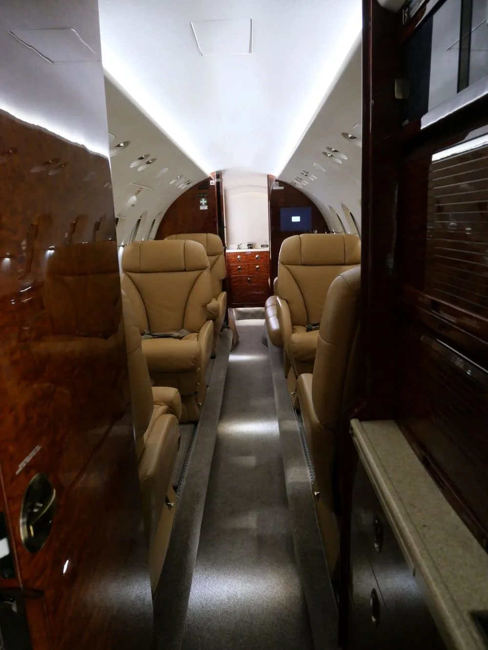 Cabin interior of a 2005 Hawker 800XP.
