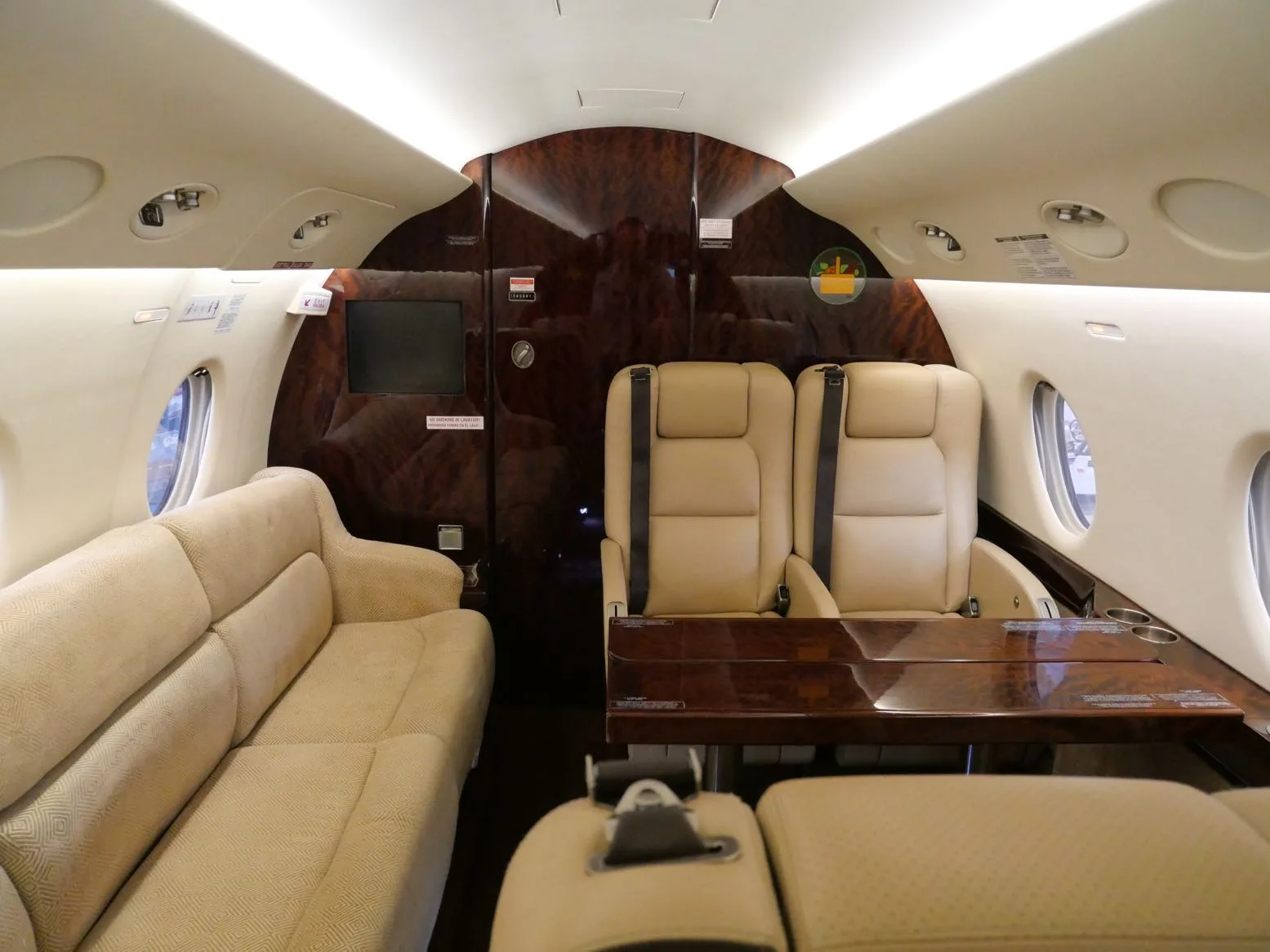 Cabin interior of a 2006 Gulfstream G200.