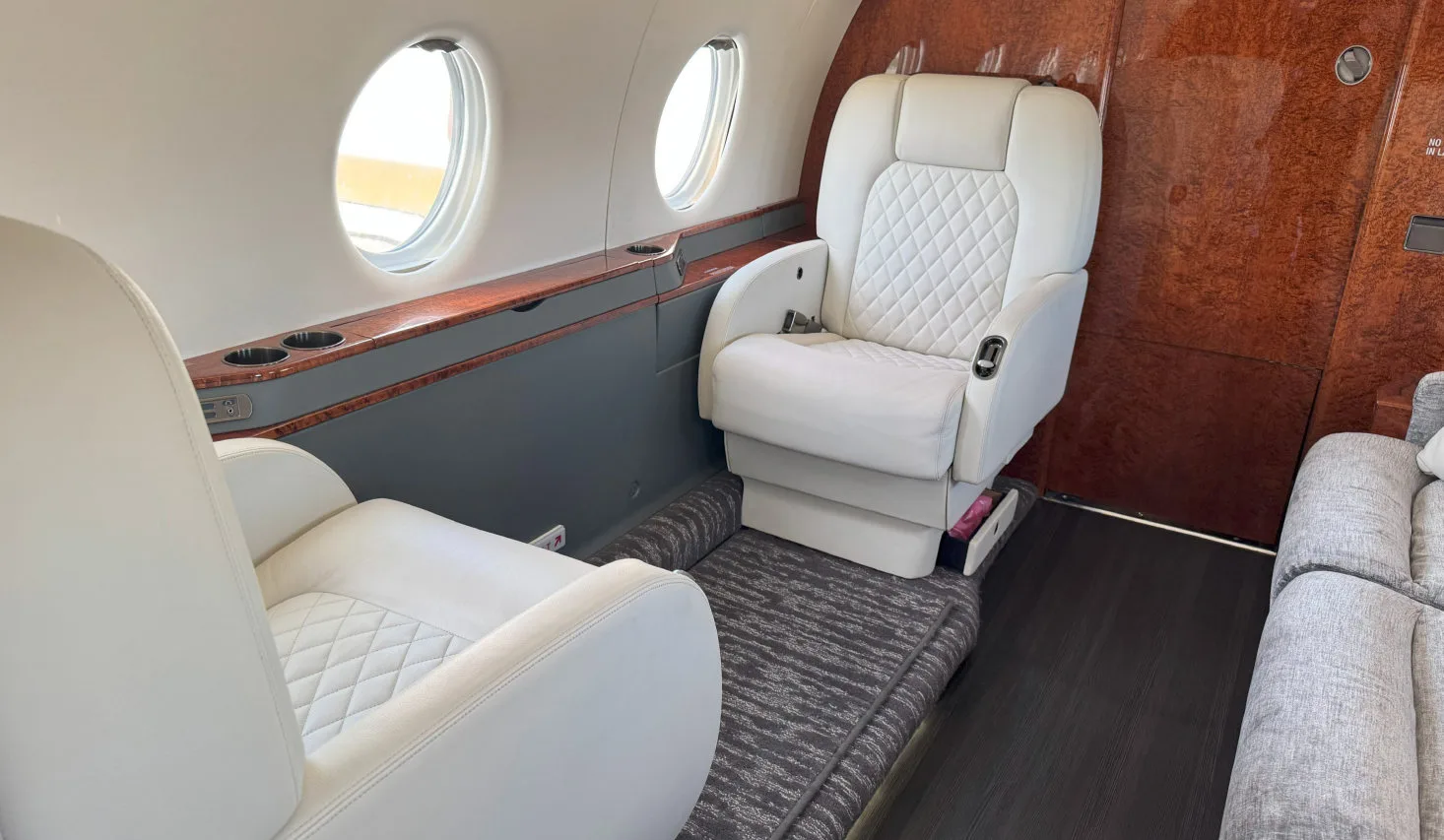 Cabin interior of a 2007 Gulfstream G200.