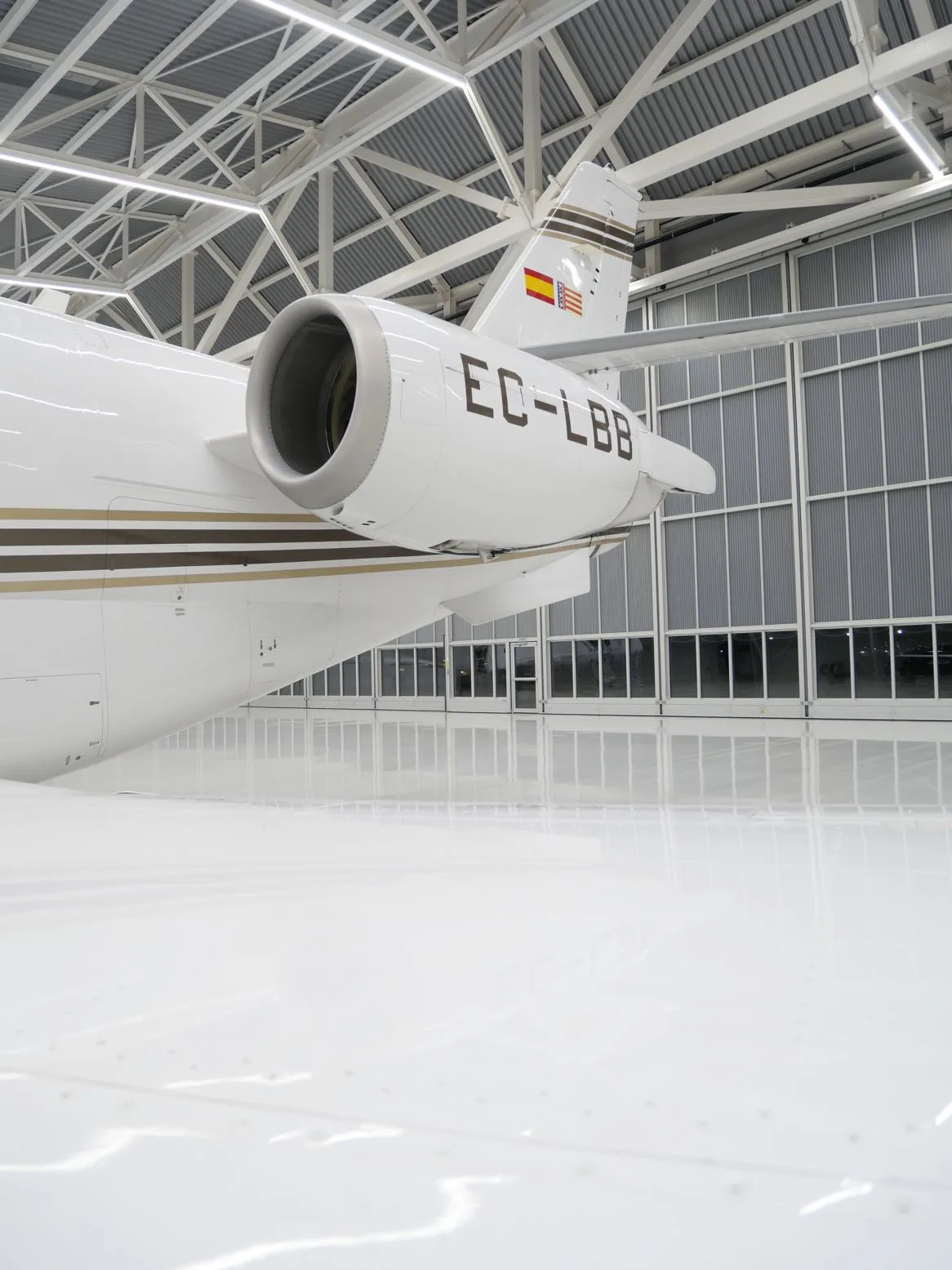 Exterior view of a 2009 Gulfstream G200.