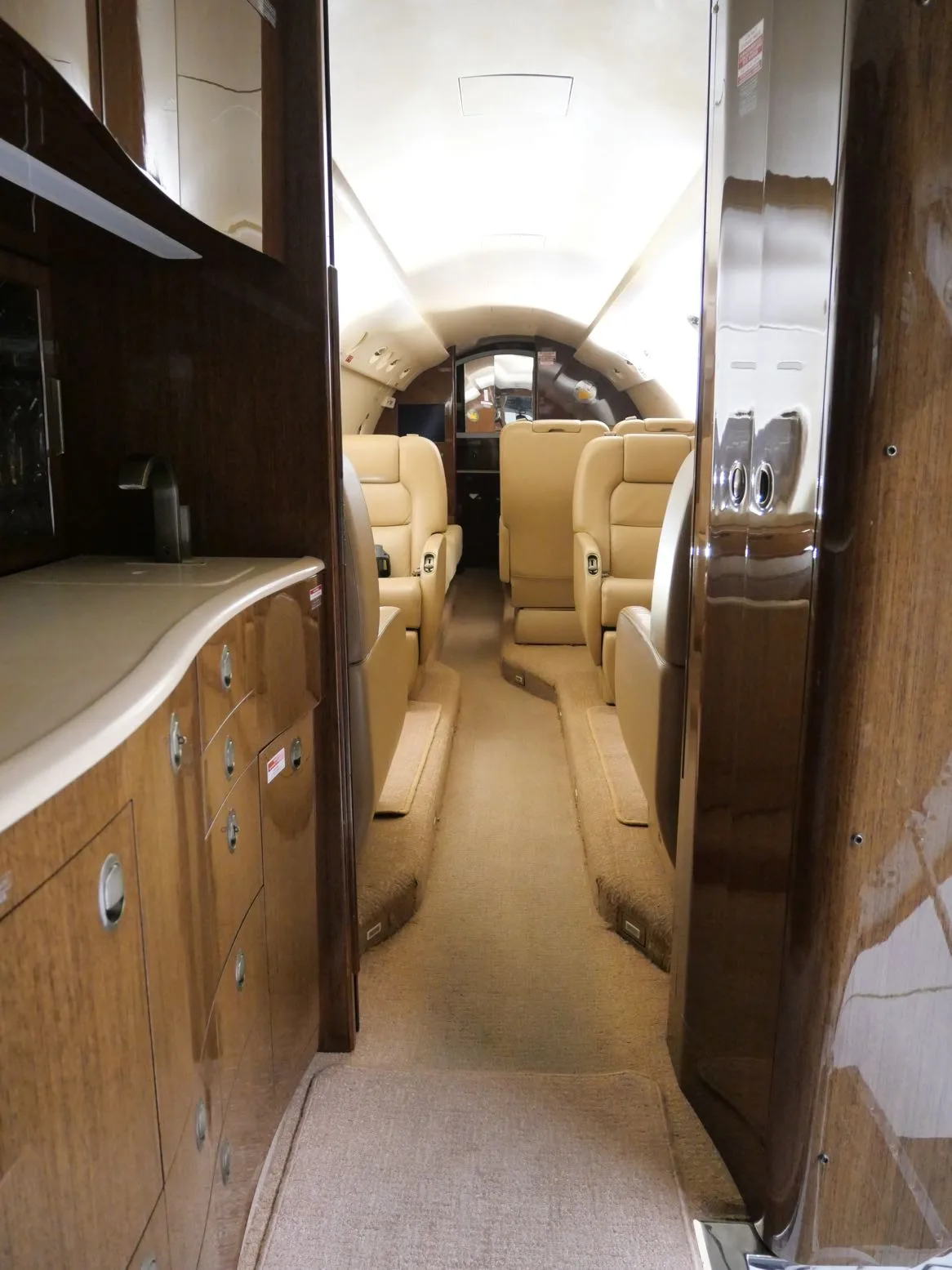 Cabin interior of a 2009 Gulfstream G200.