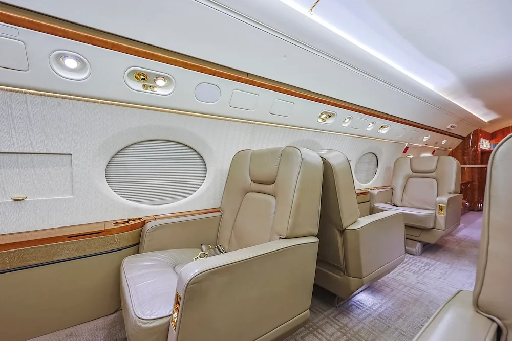 Cabin interior of a 2004 Gulfstream G450.