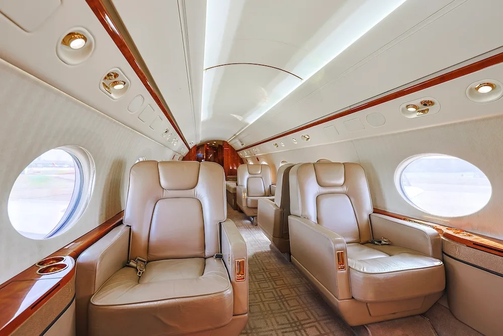 Cabin interior of a 2004 Gulfstream G450.