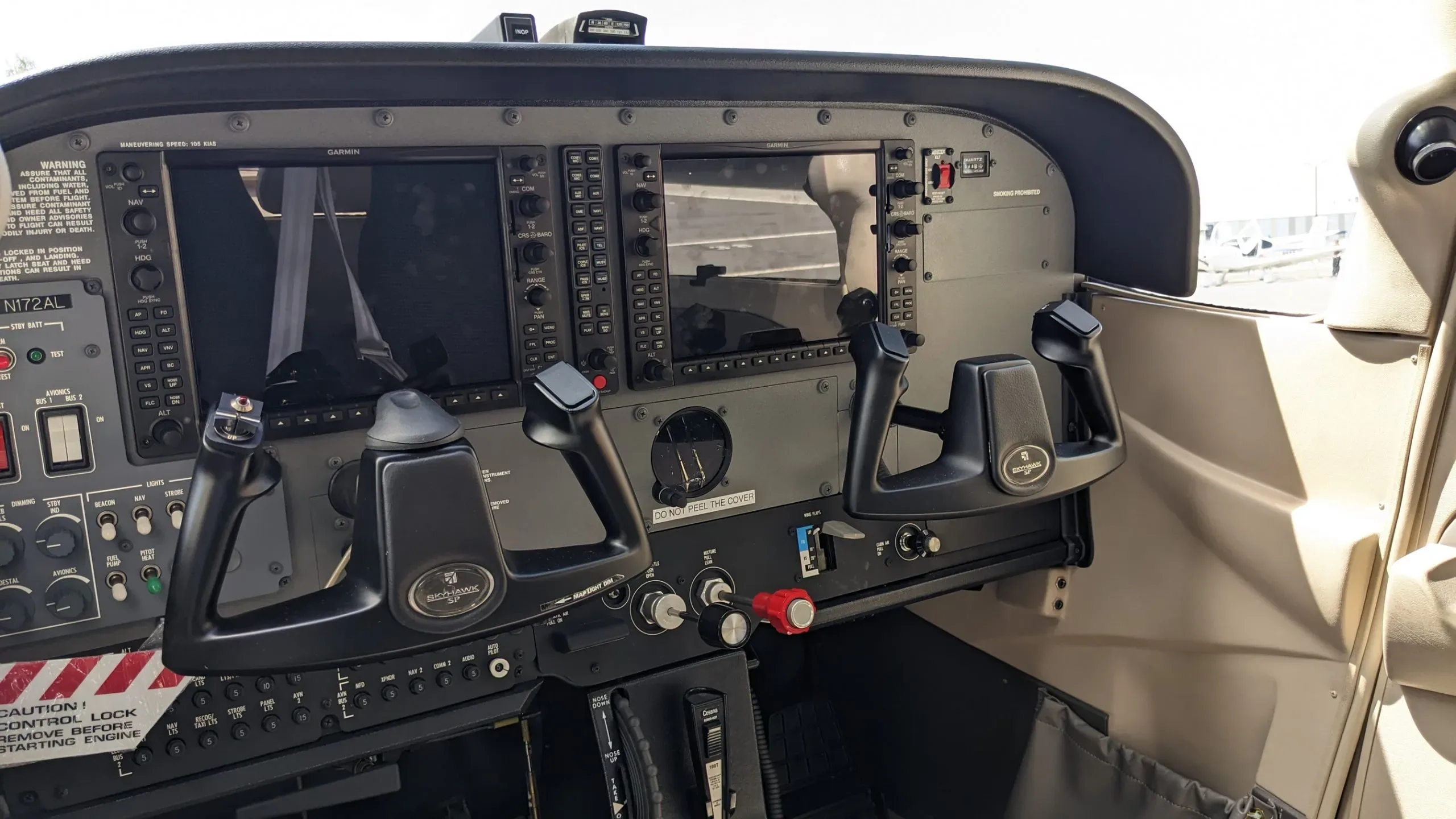 Cockpit and instrument panel of a 2023 Cessna 172S.