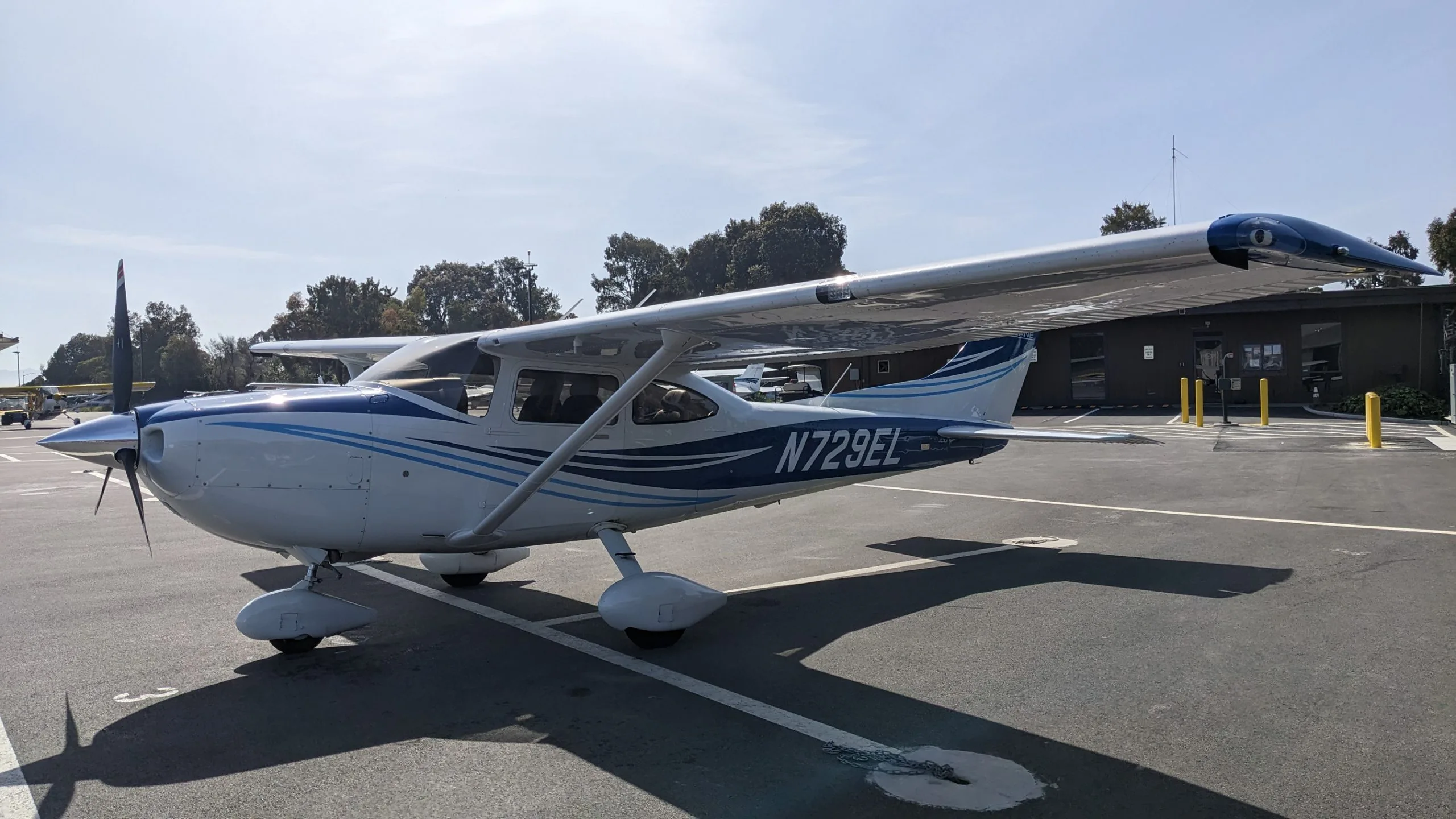 Exterior view of a 2023 Cessna Skylane 182T, N729EL.