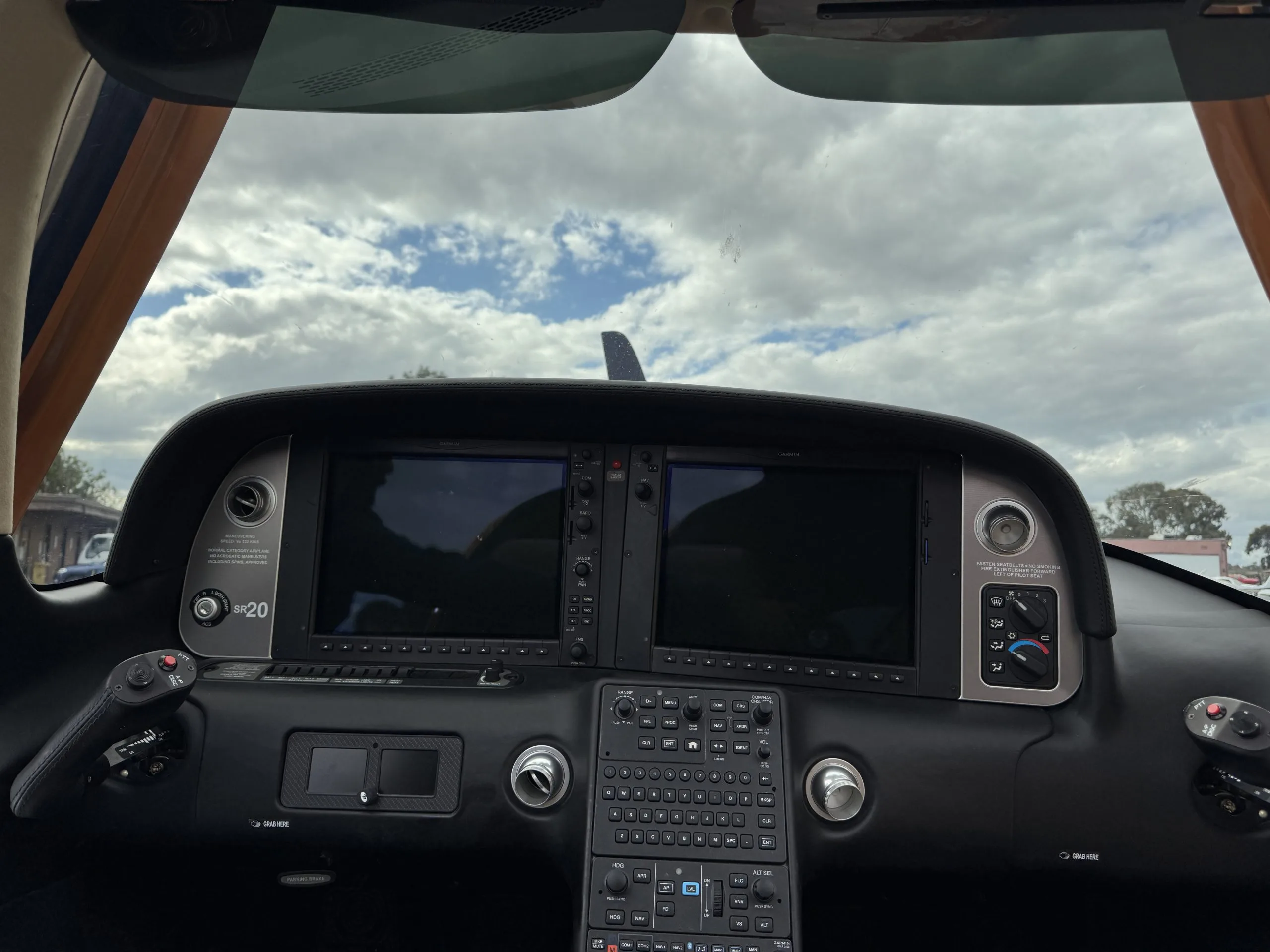 Avionics suite of a 2022 Cirrus SR20.