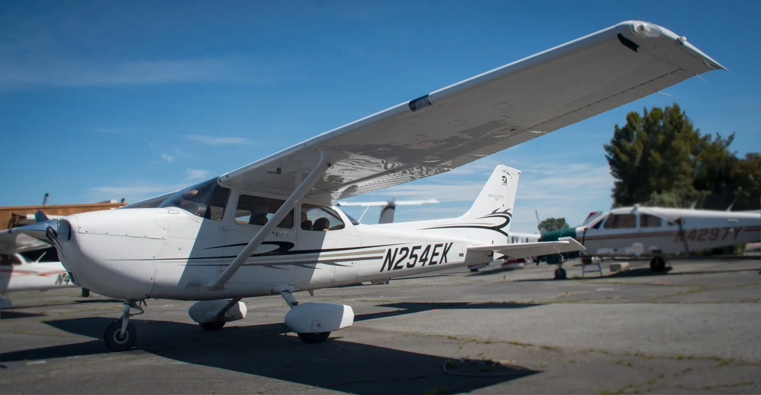 Cockpit and instrument panel of a 2011 Cessna Skyhawk 172S.