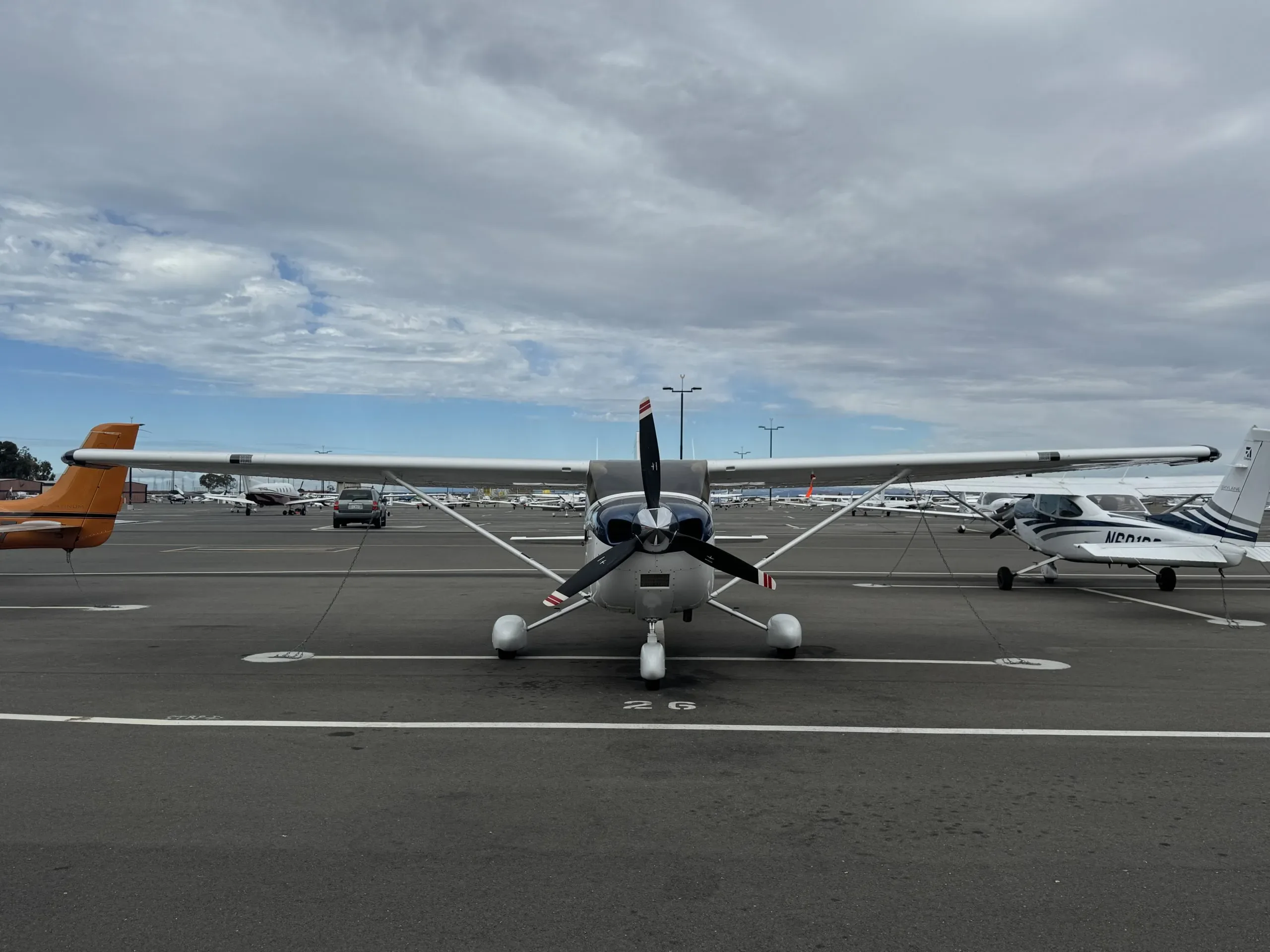 Exterior view of a 2012 Cessna T182T, N323JH.