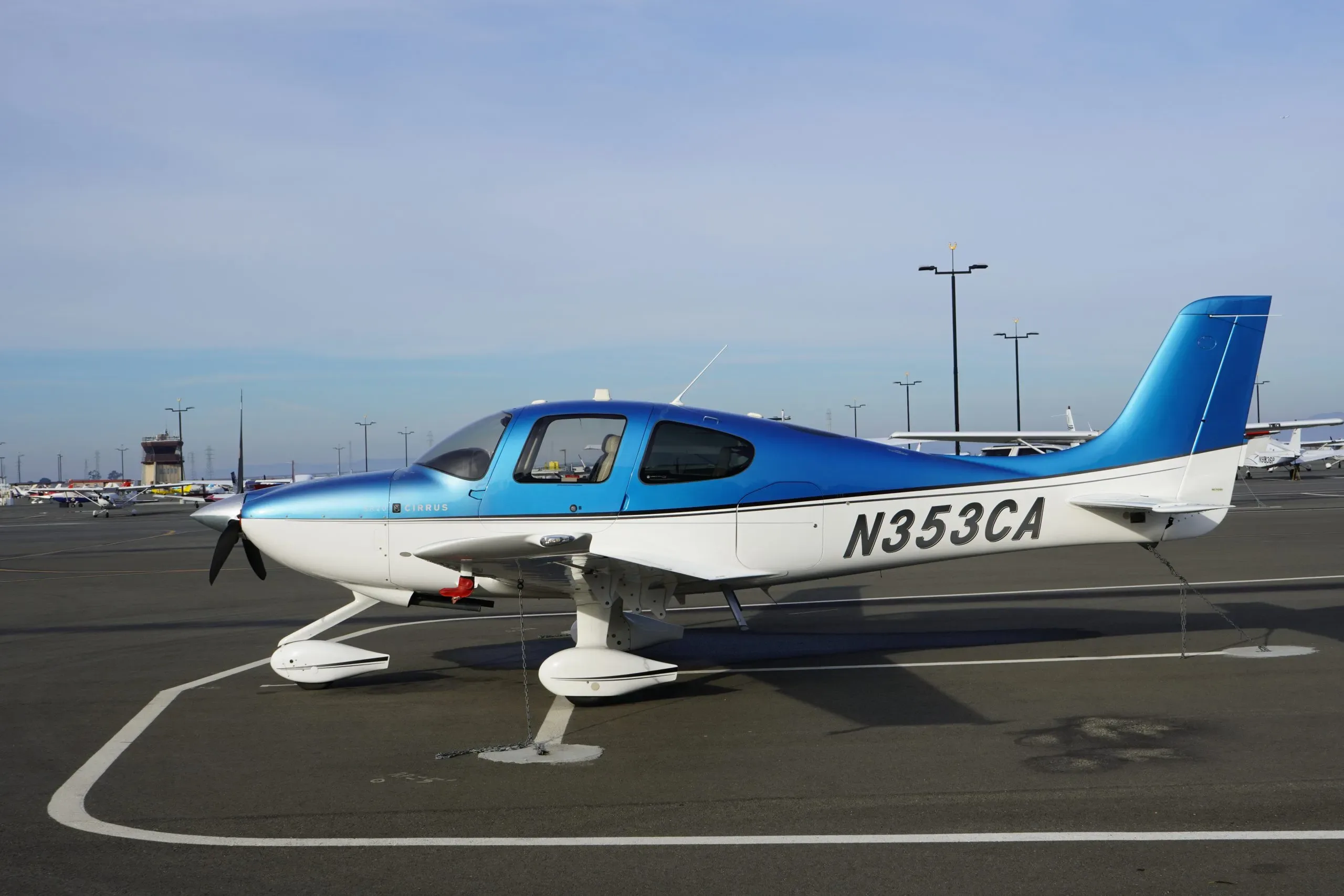 Exterior view of a 2011 Cirrus SR20 G3, N353CA.