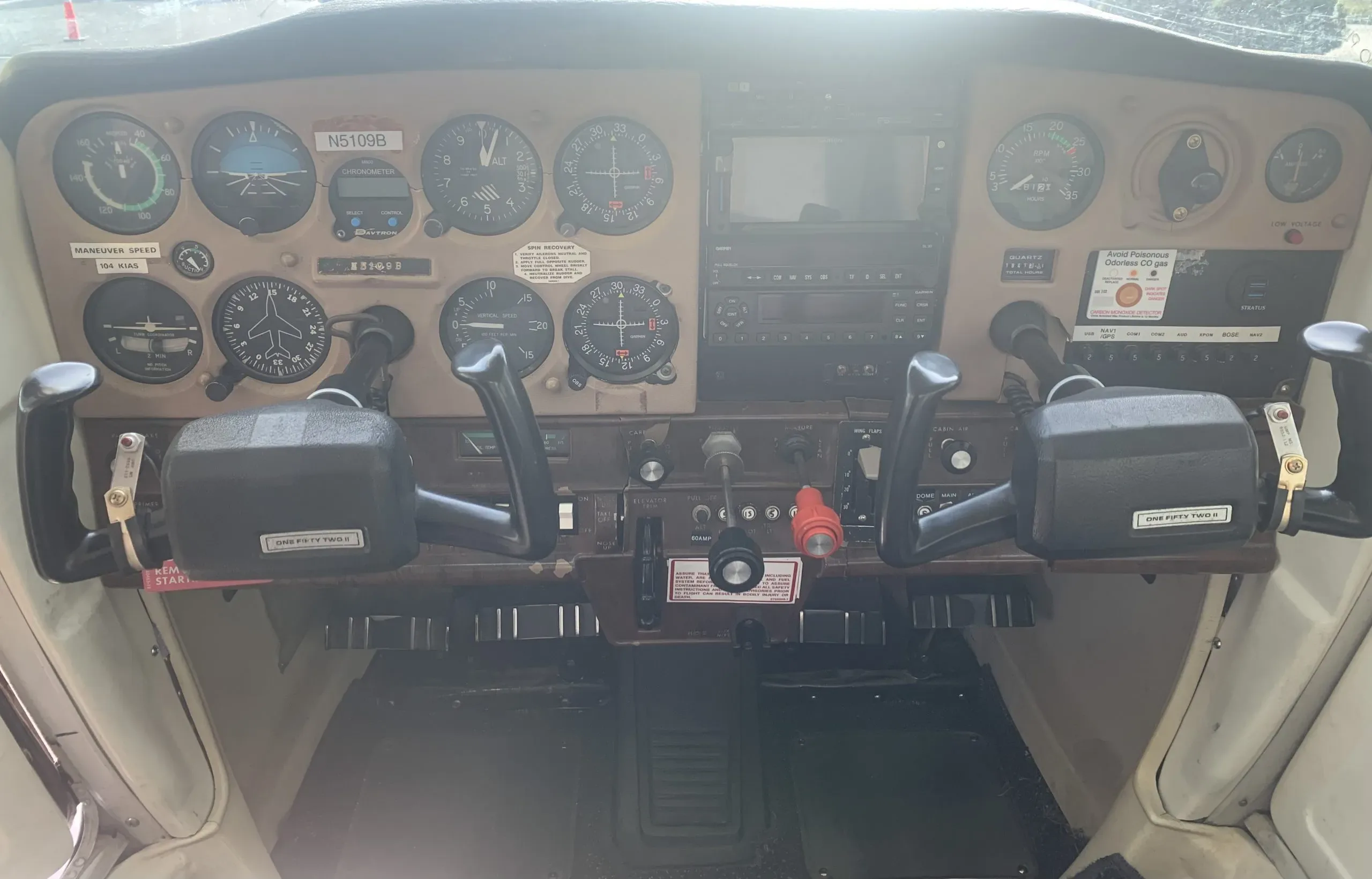 Cockpit and instrument panel of a 1979 Cessna 152.