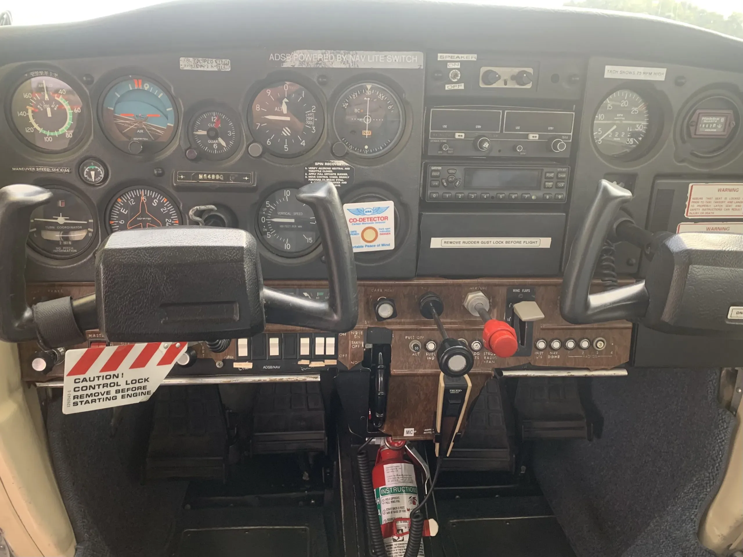 Cockpit and instrument panel of a 1981 Cessna 152.