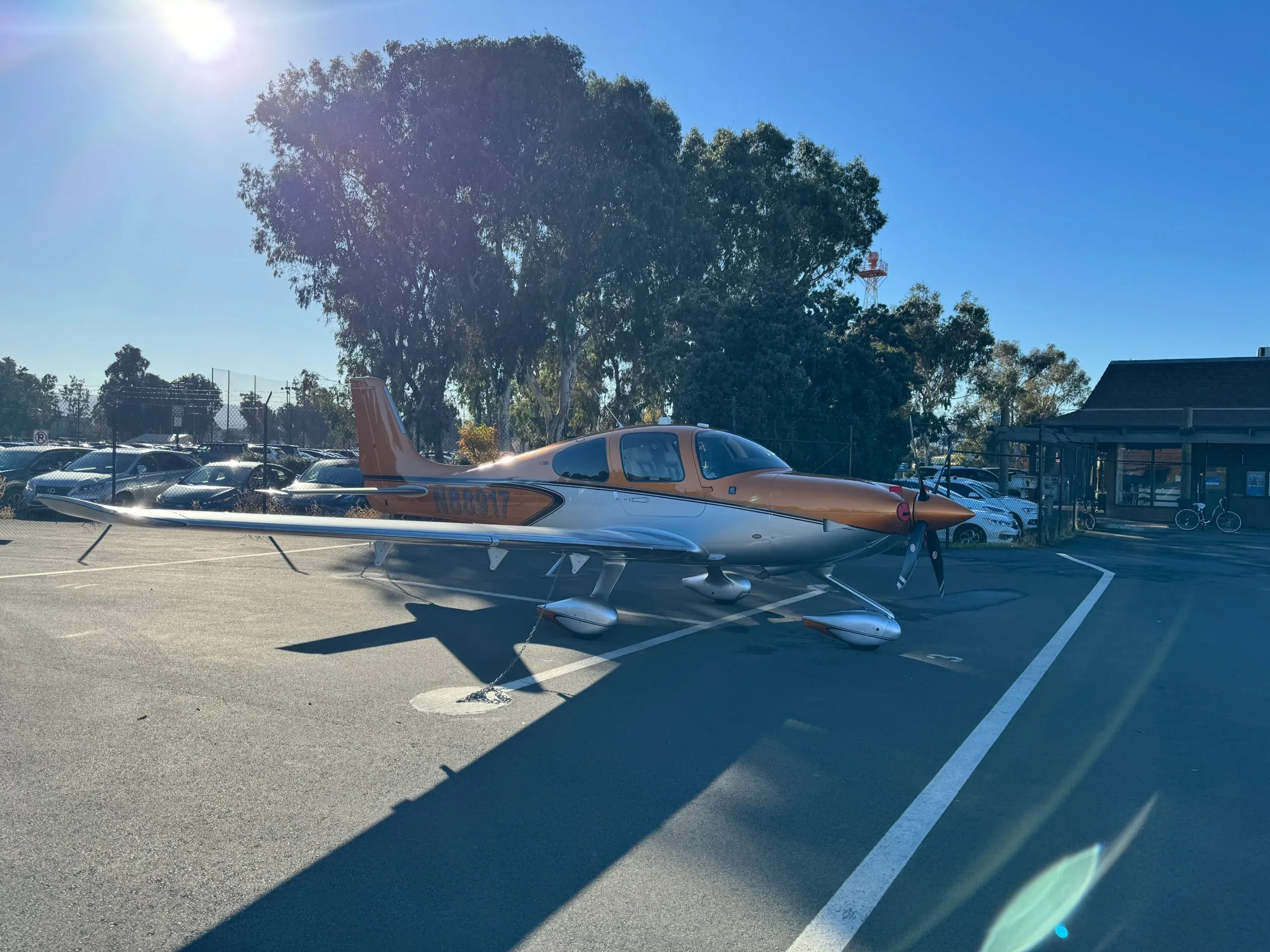 Exterior view of a 2023 Cirrus SR22T G6, N88917.