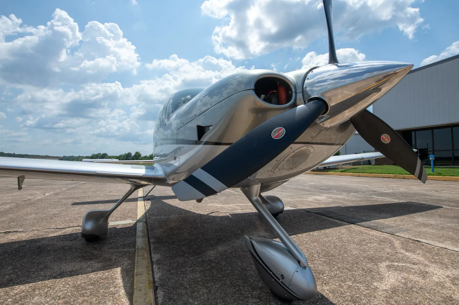 Cabin interior of a 2017 Cirrus SR22-G6 GTS.
