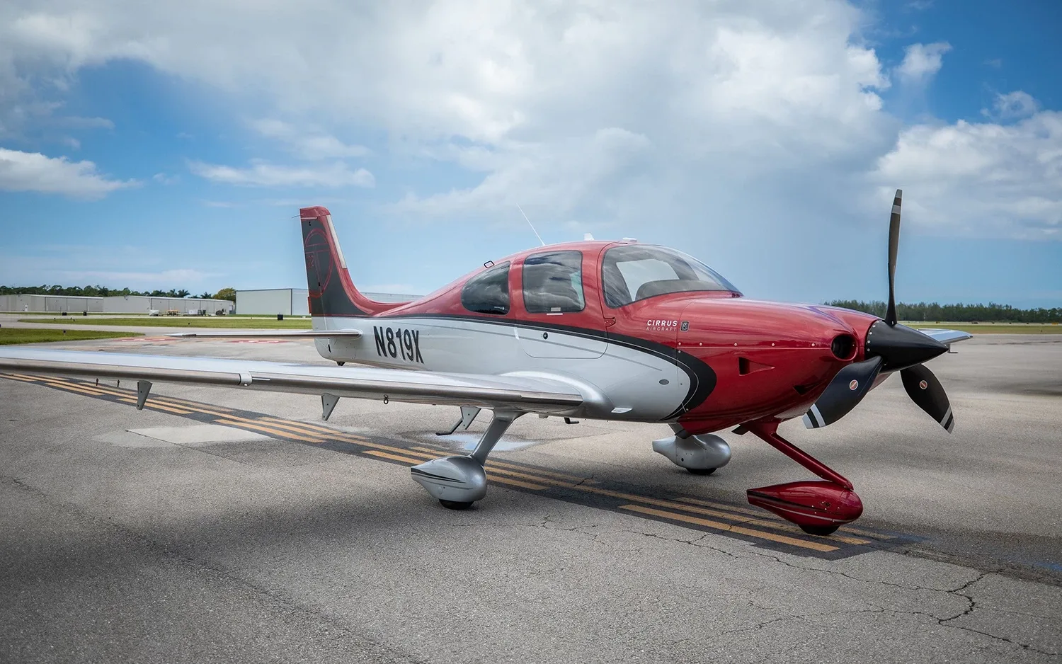 Exterior view of a Cirrus SR22, N819X.
