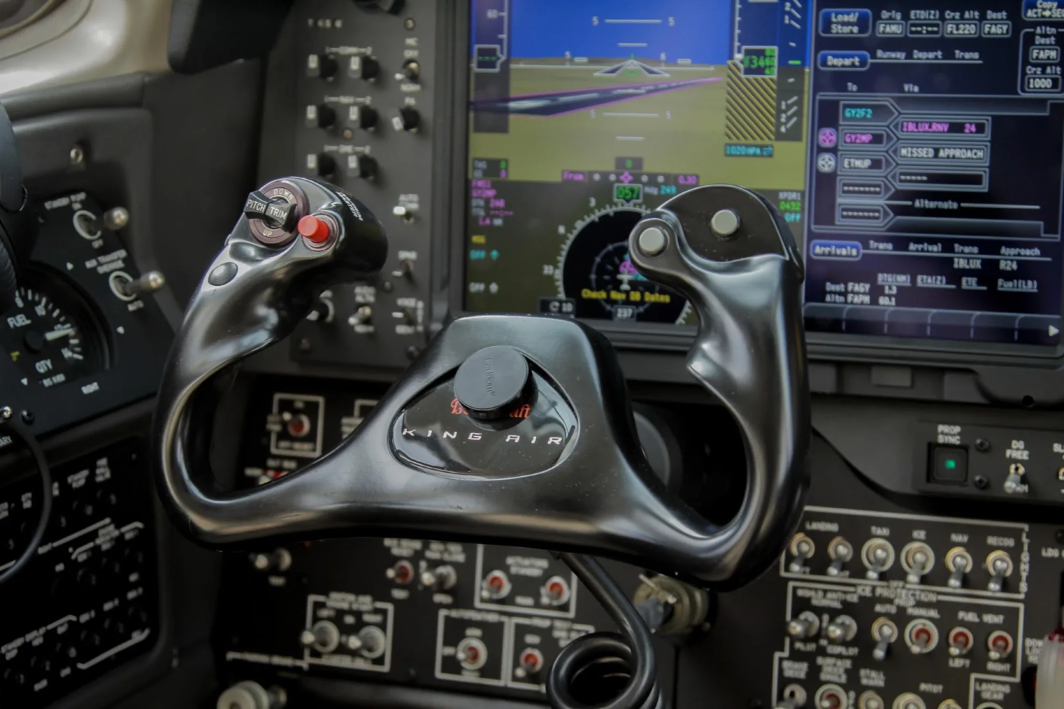 Cockpit and instrument panel of a Beechcraft Textron King Air 350.