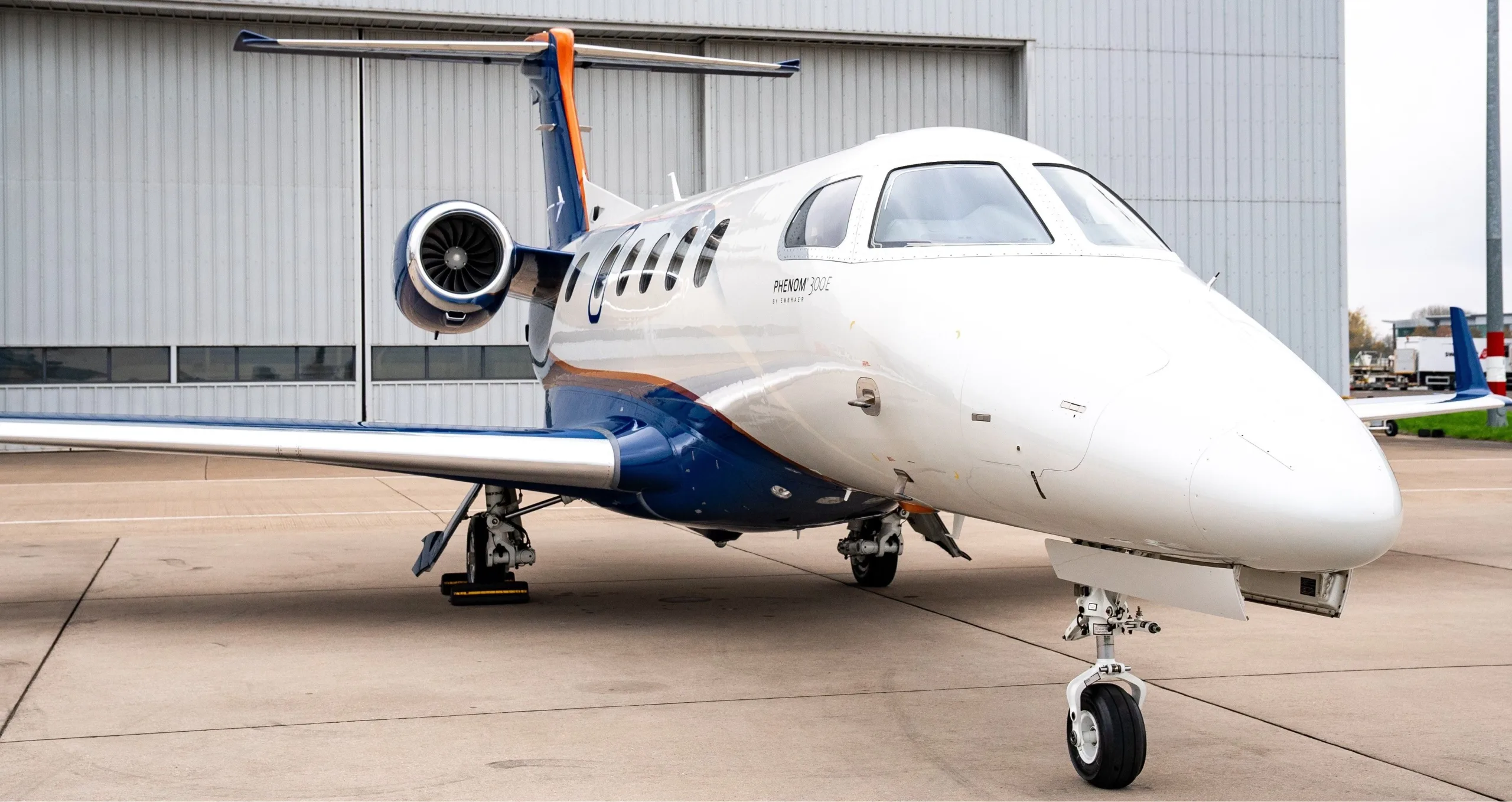Exterior view of a Embraer Legacy 600.