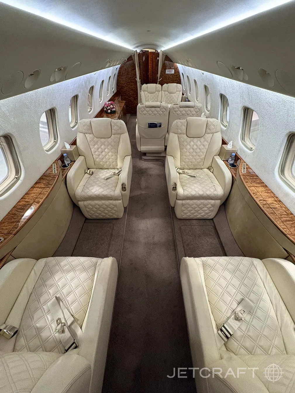 Cabin interior of a Embraer Legacy 600.