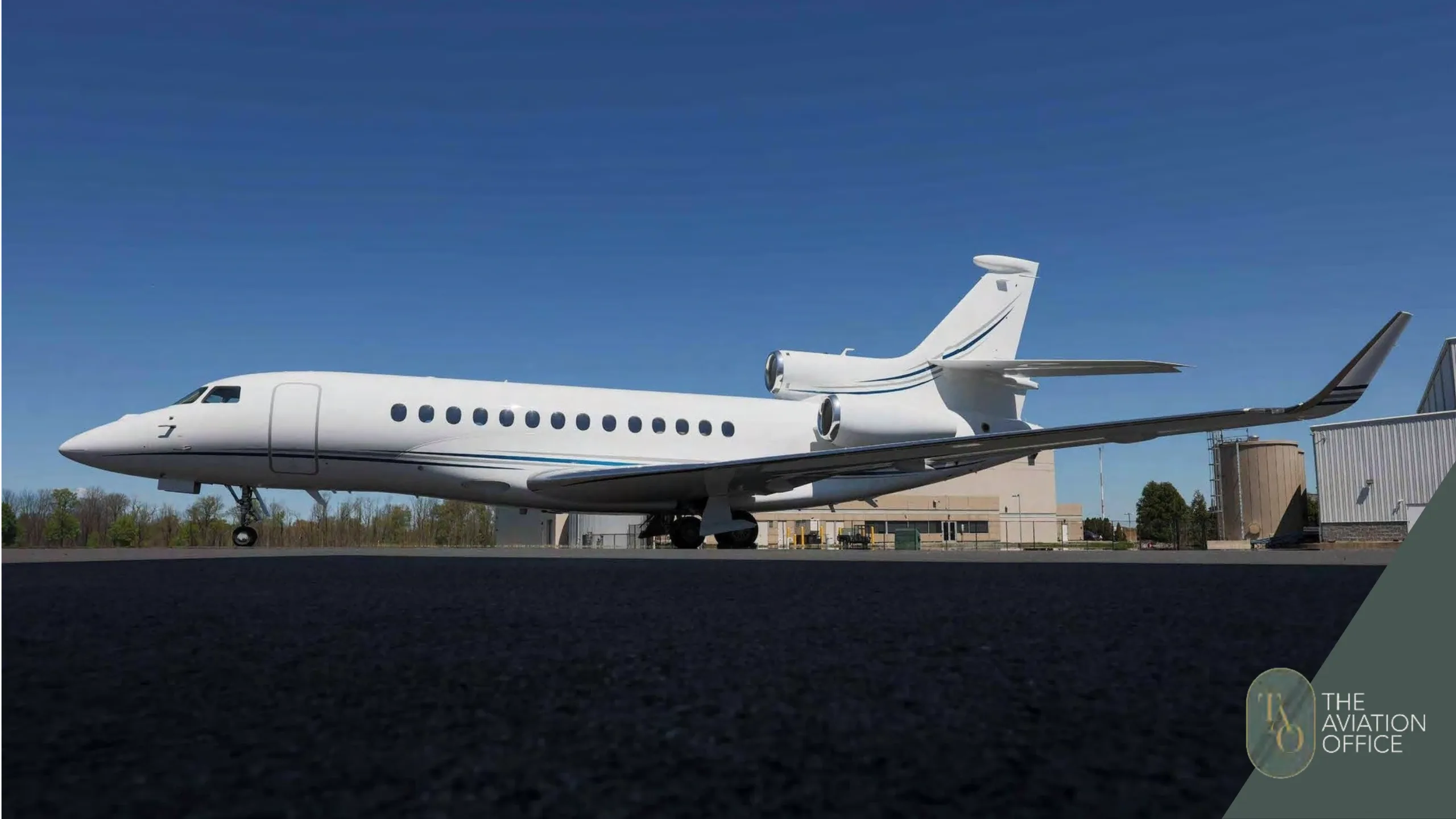 Marketing image of a Dassault Falcon 7X.
