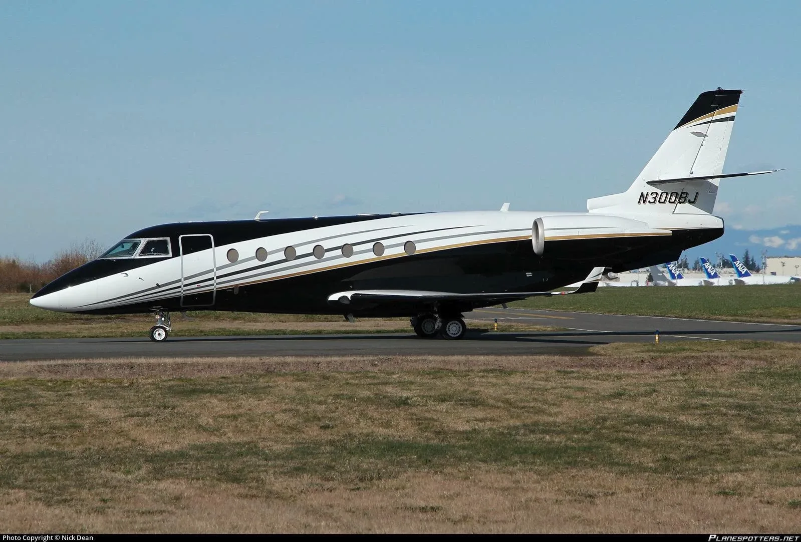 Exterior view of a Gulfstream G200.