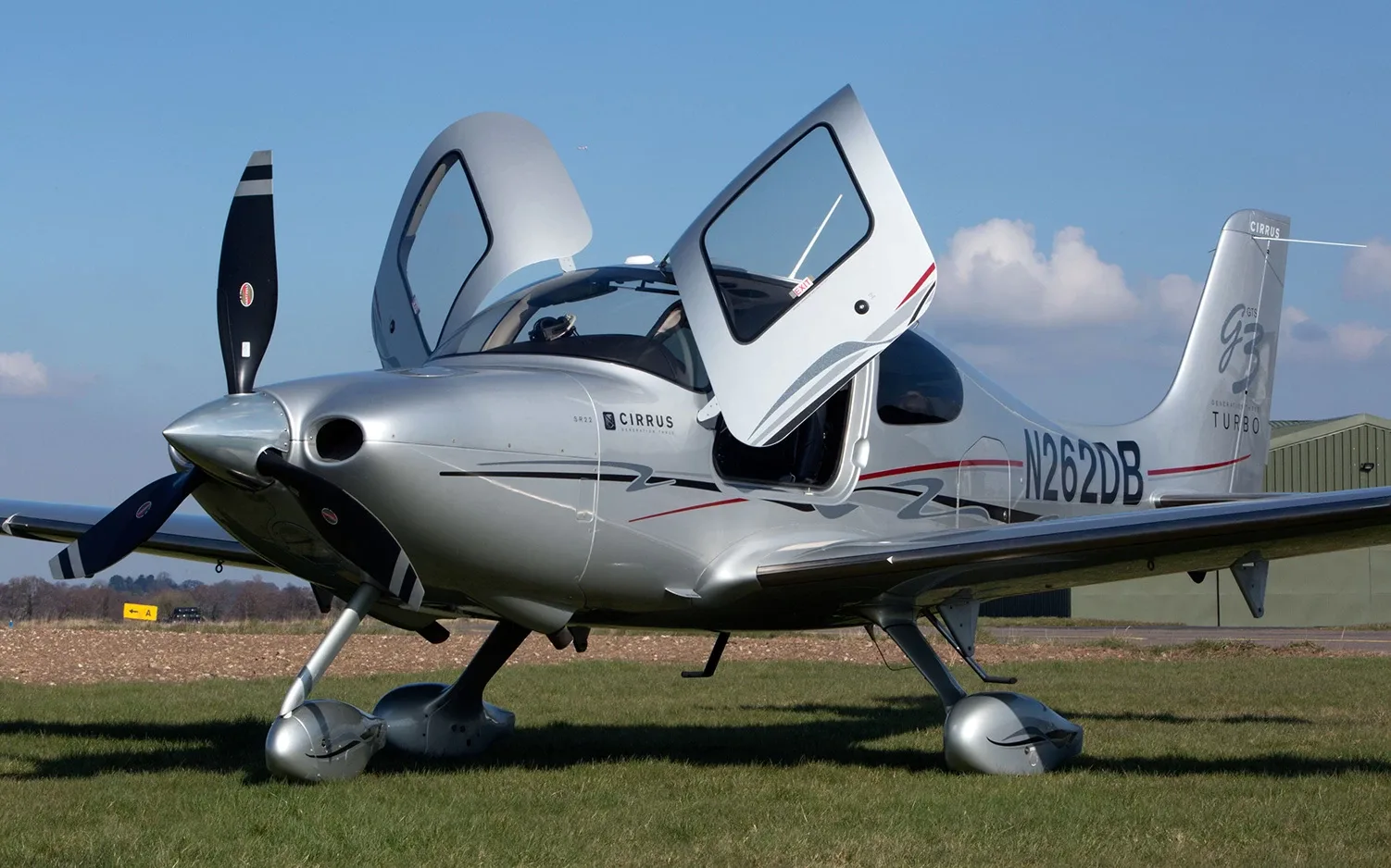 Cirrus SR22