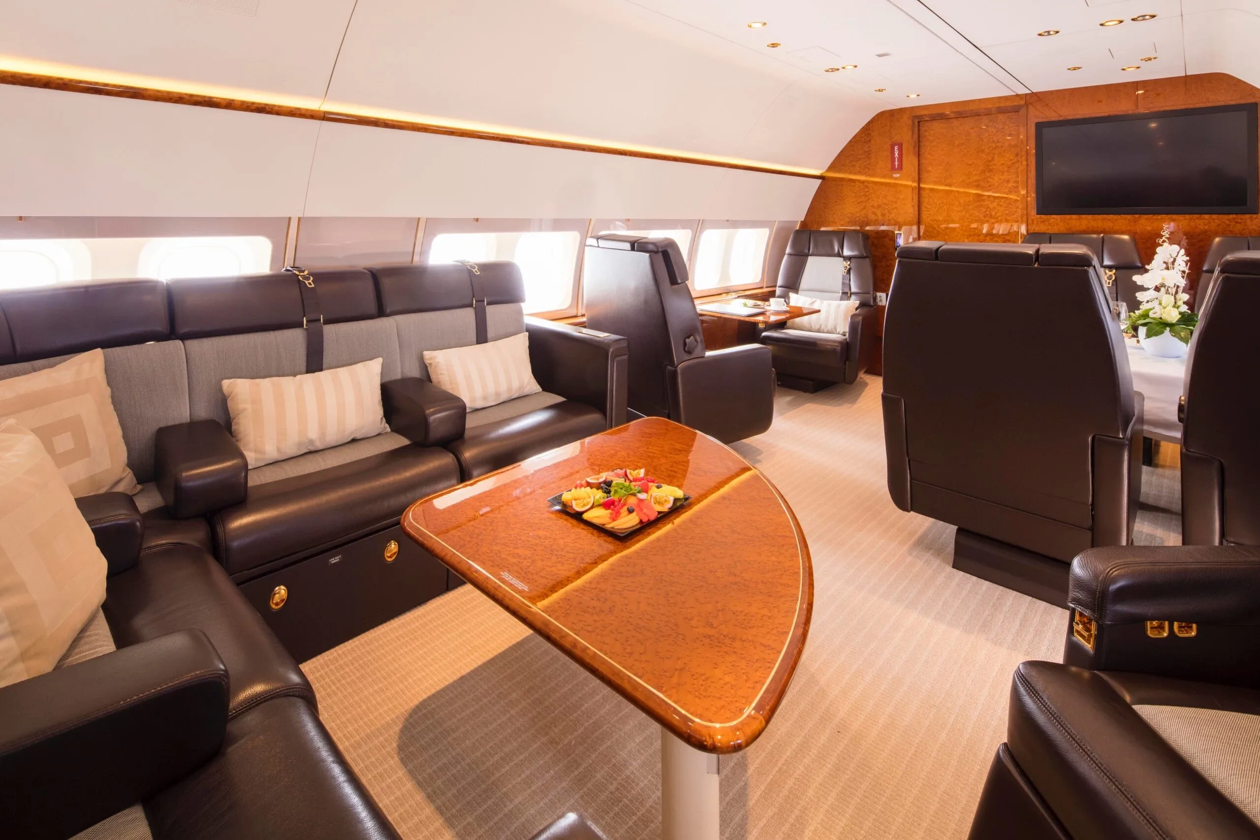 Cabin interior of a Boeing BBJ.