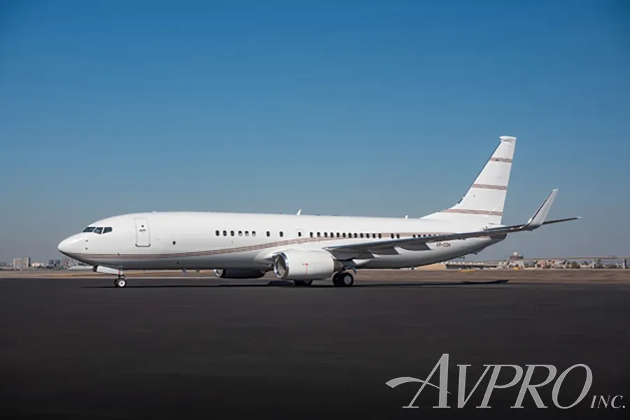 Exterior view of a Boeing BBJ, N4125.