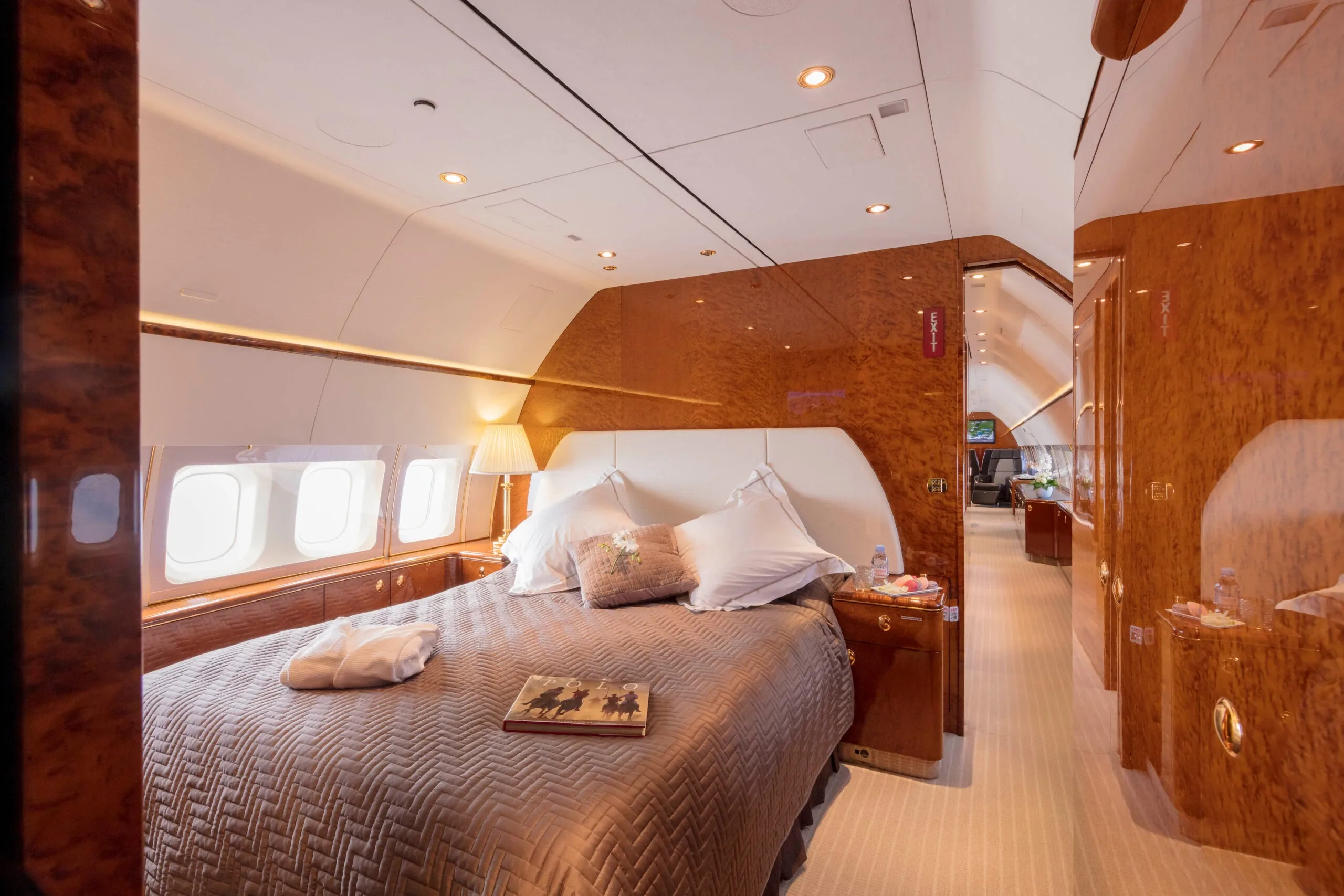 Cabin interior of a Boeing BBJ.