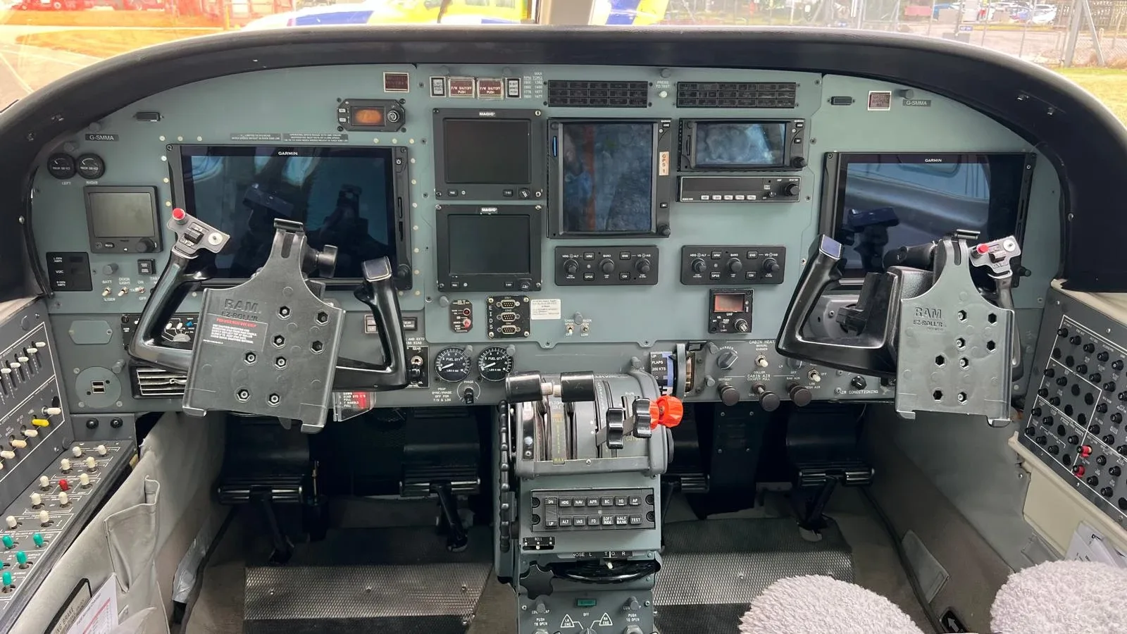 Cockpit and instrument panel of a Cessna Turbo Prop 406.