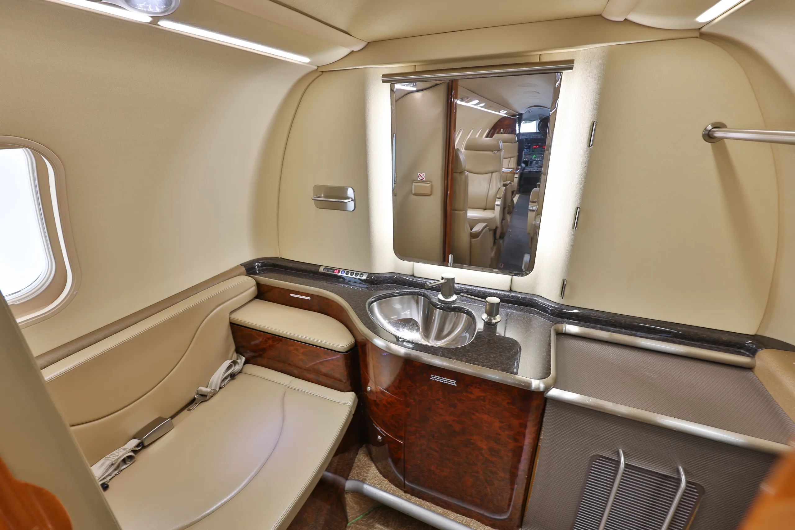 Bombardier Learjet 45