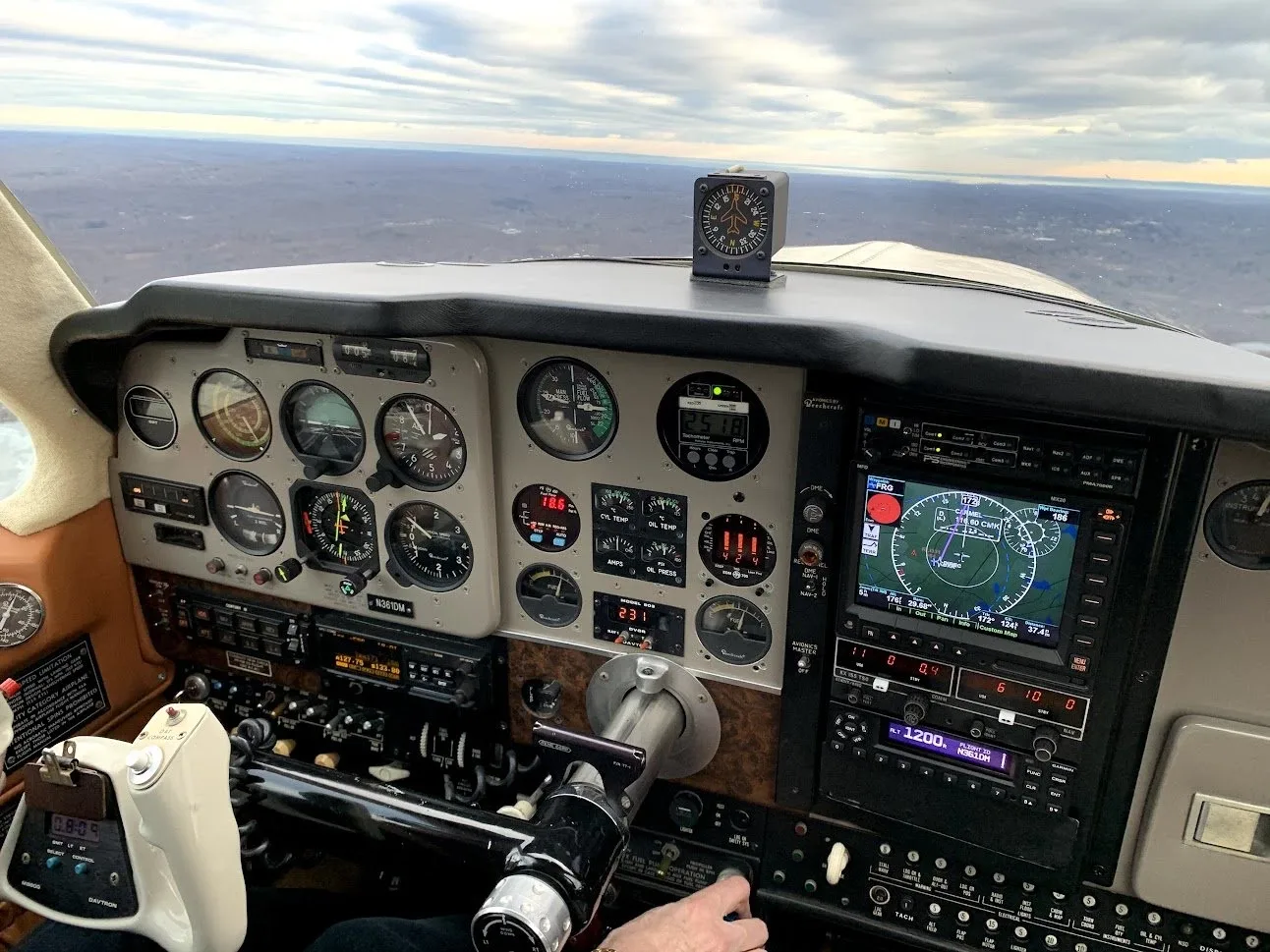 Cockpit and instrument panel of a Beech Piston A36.