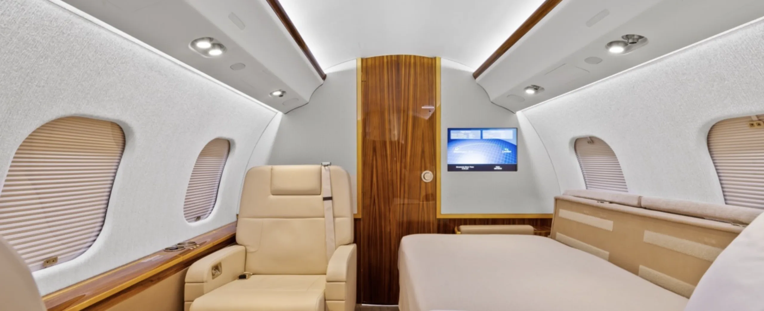 Cabin interior of a Bombardier Global XRS.