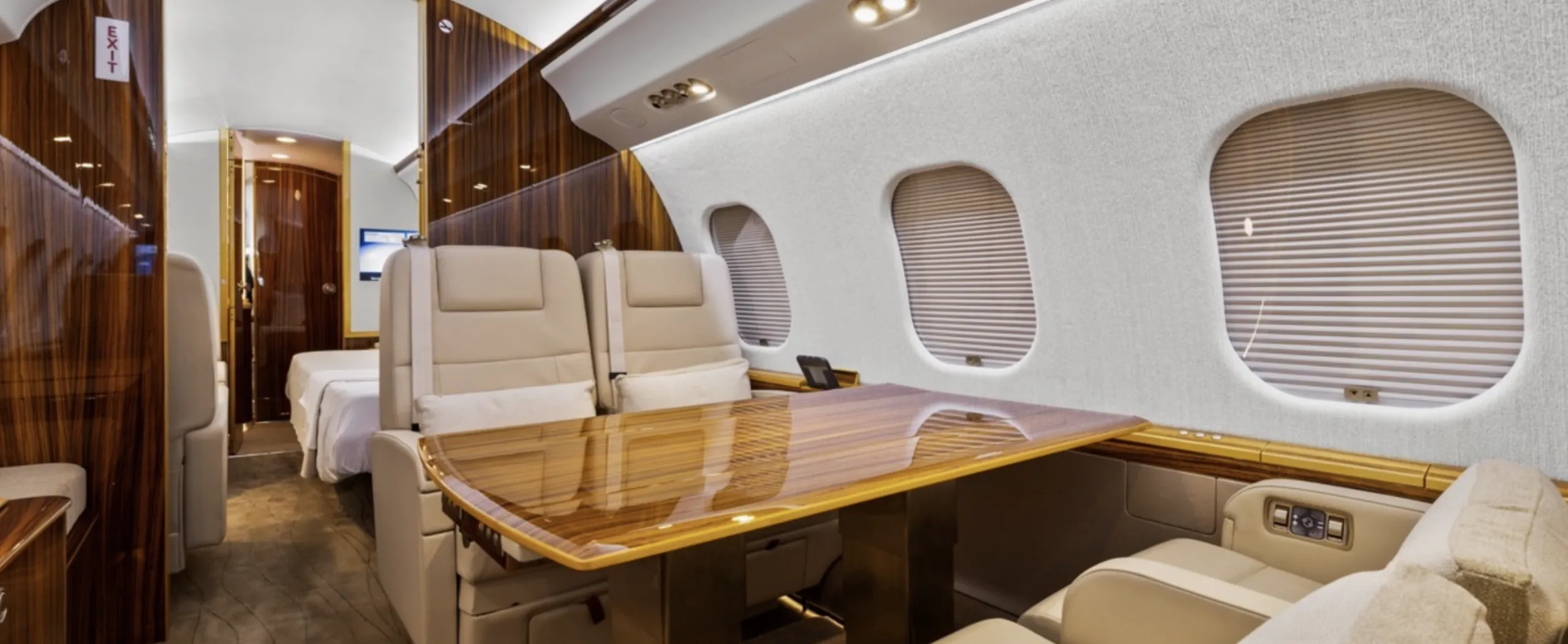 Cabin interior of a Bombardier Global XRS.