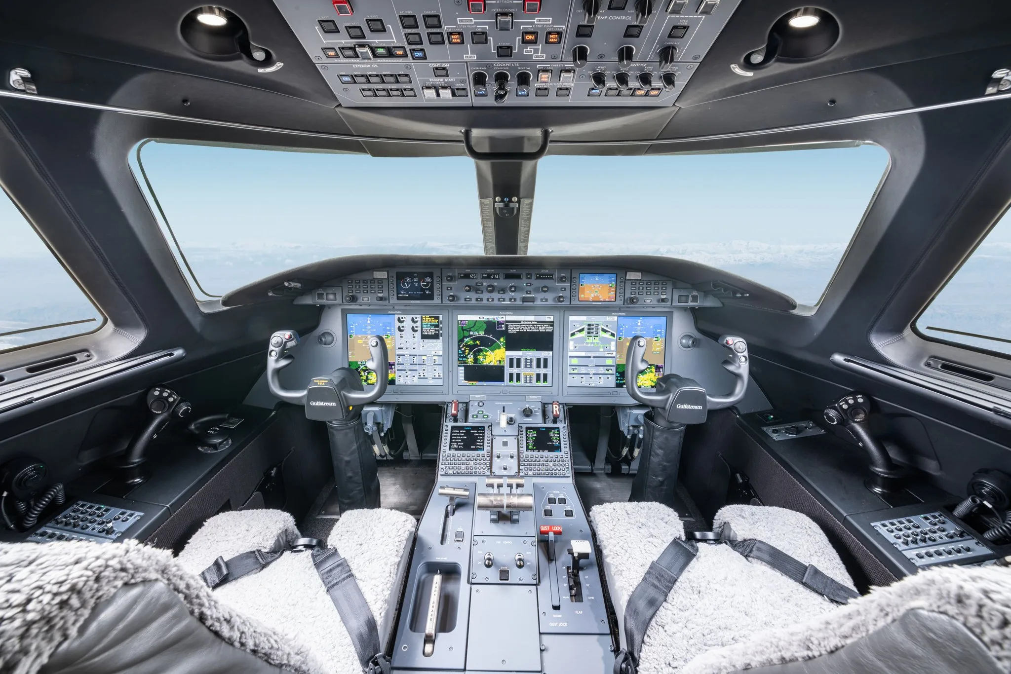 Cockpit and instrument panel of a 2019 Gulfstream g280.