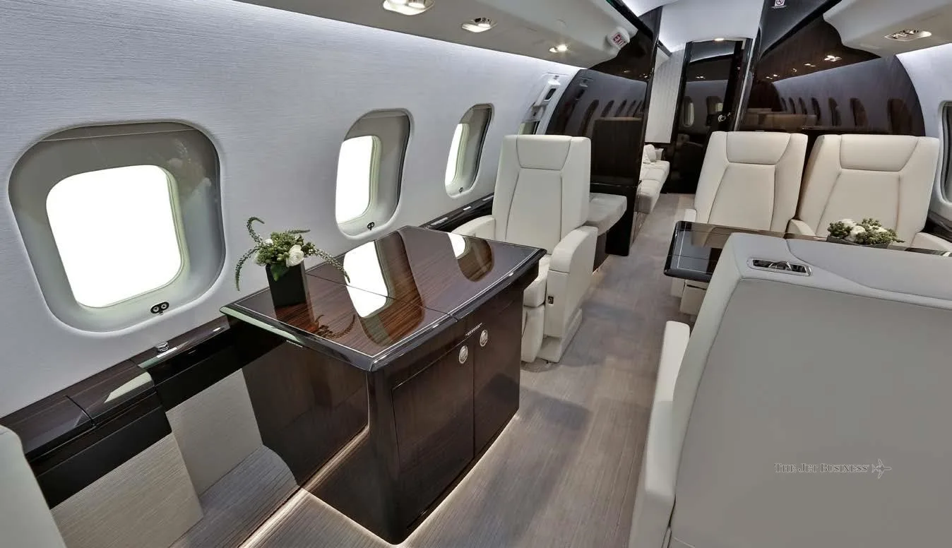M-cnzi - 2016 Bombardier Global 6000