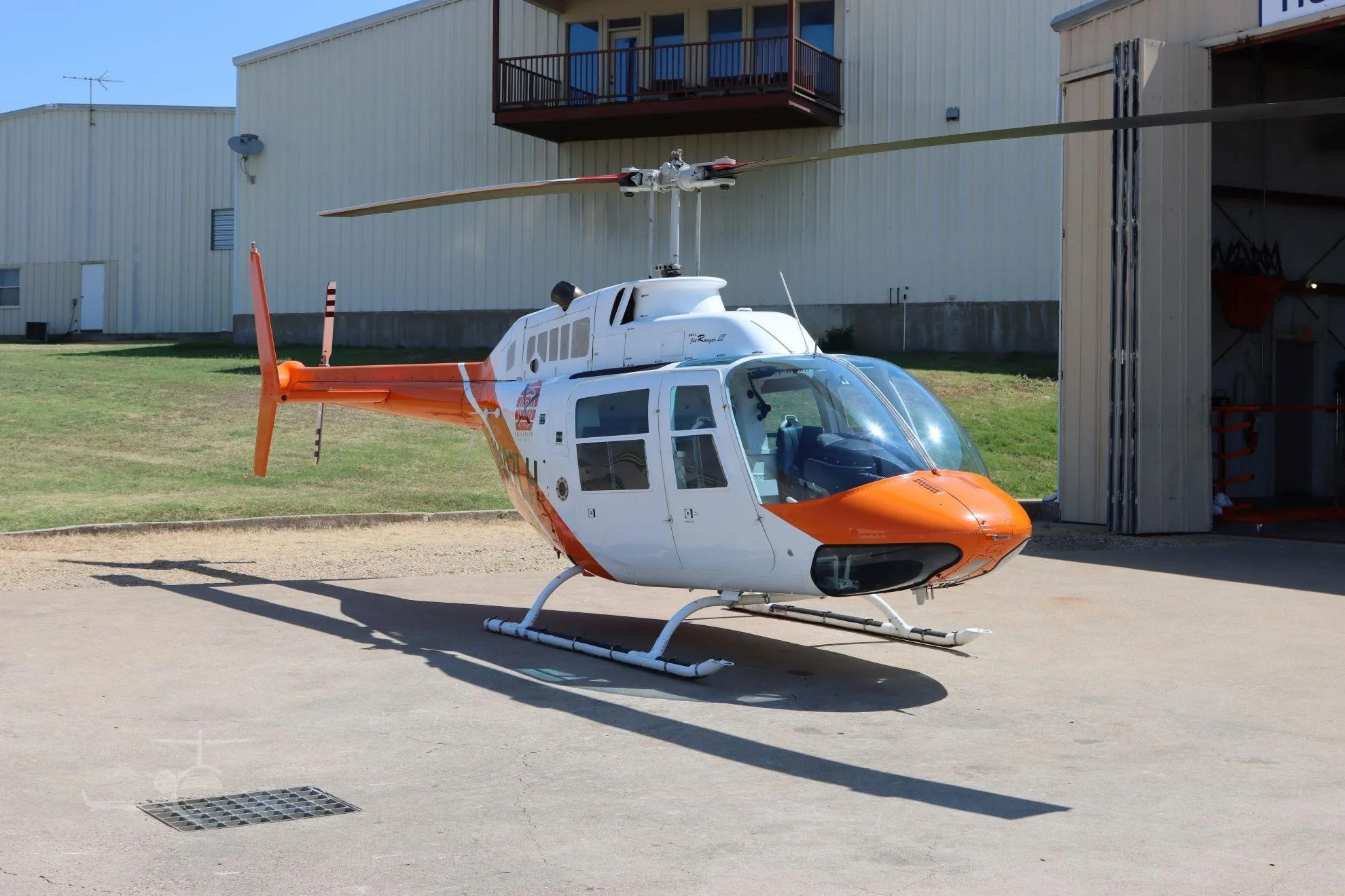 N107LH - 1978 Bell 206B III