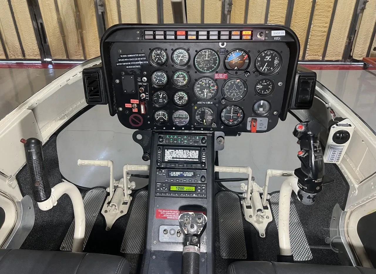 N107LH - 1978 Bell 206B III