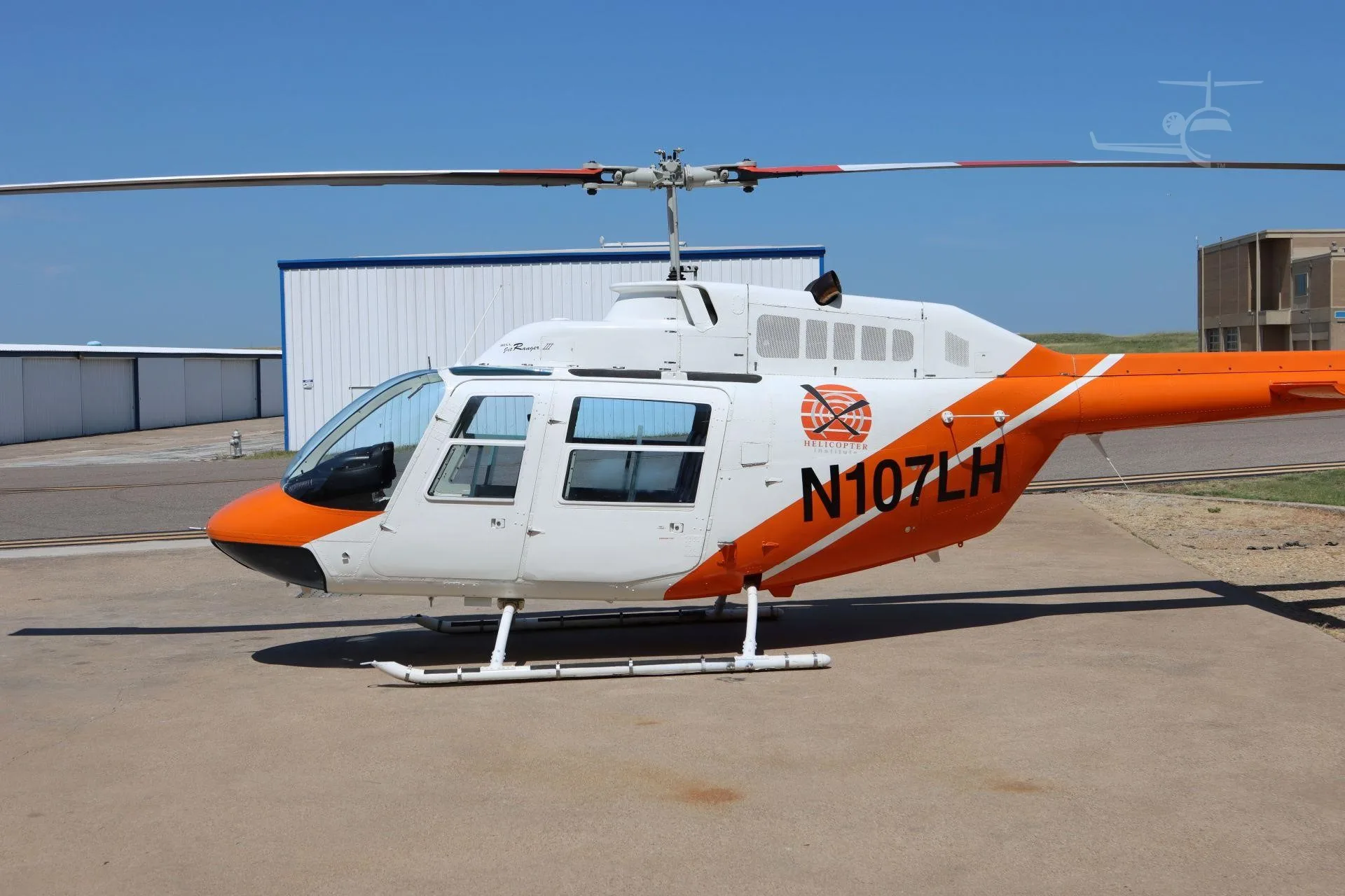 N107LH - 1978 Bell 206B III