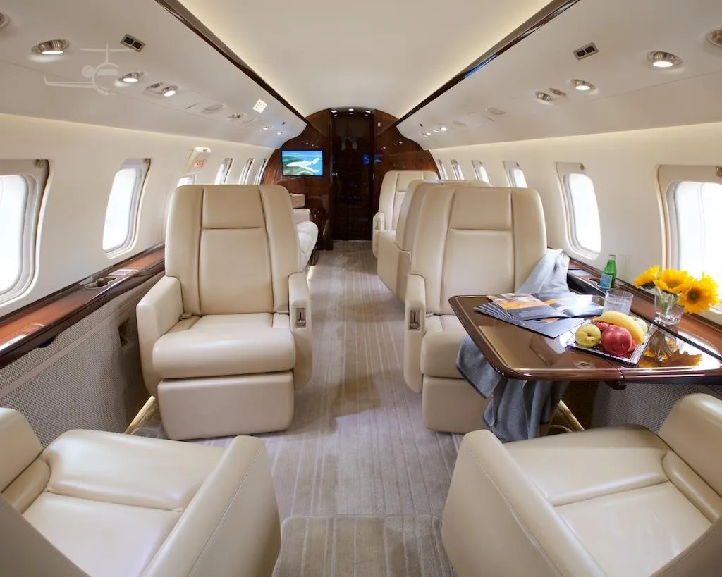 N156BF - 2013 Bombardier Challenger 605