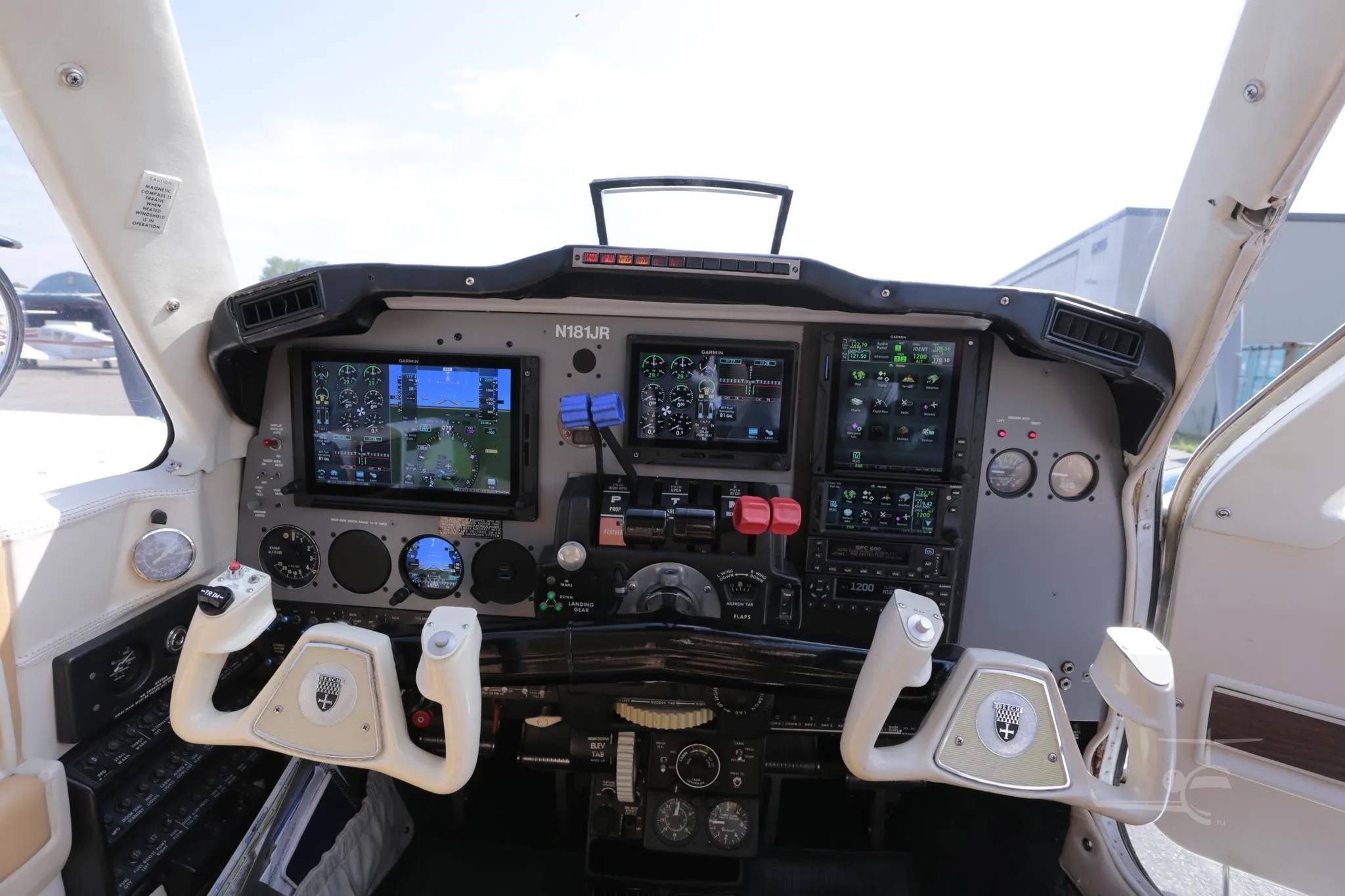 N181JR - 1982 Beechcraft 58P Baron