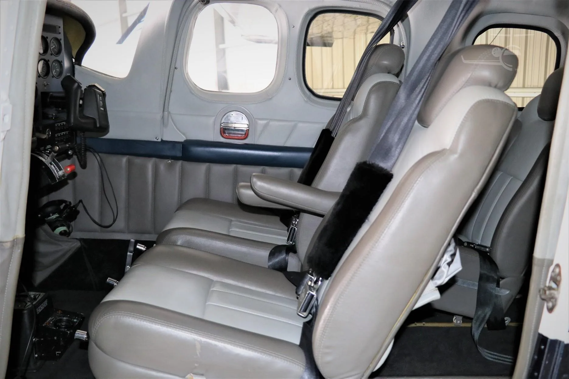 N512SB - 1981 Cessna P210 Silver Eagle
