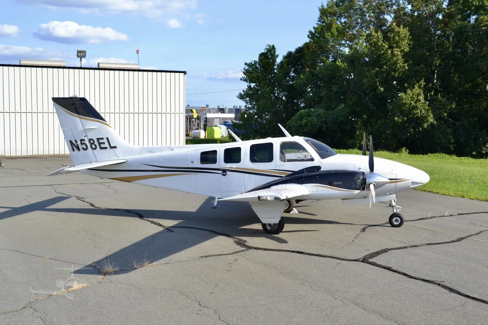 N58EL - 1979 Beechcraft 58 Baron