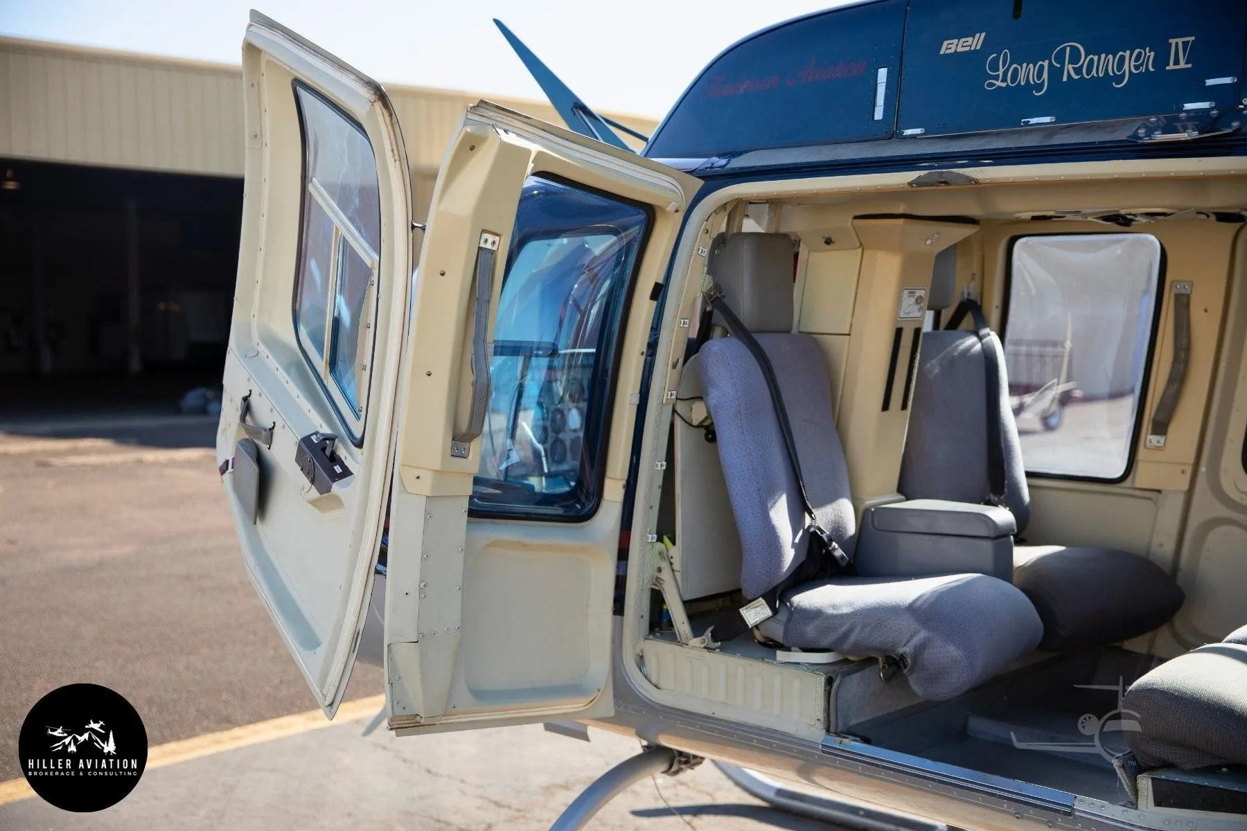 N9047C - 1997 Bell 206L 4