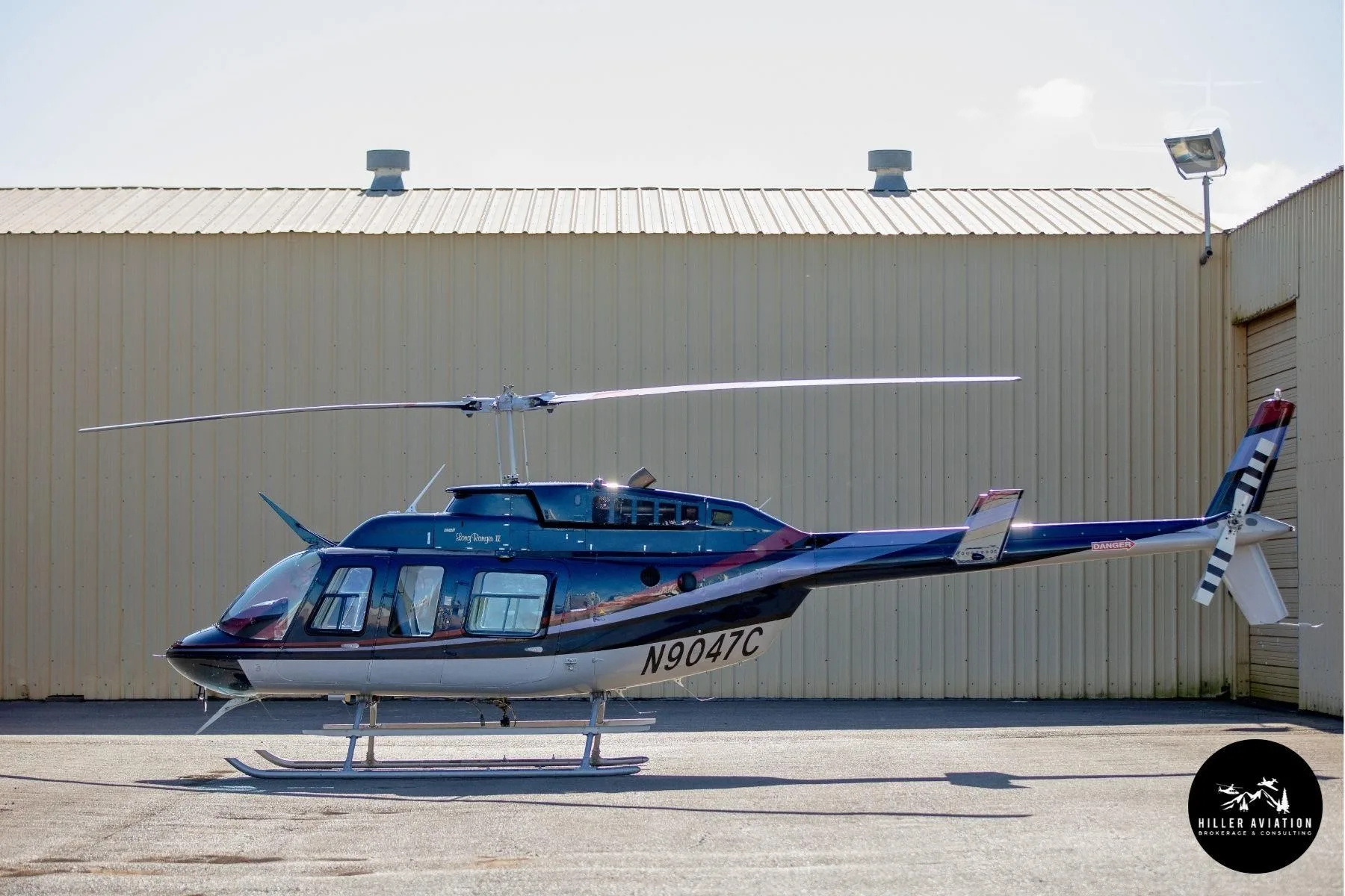 N9047C - 1997 Bell 206L 4