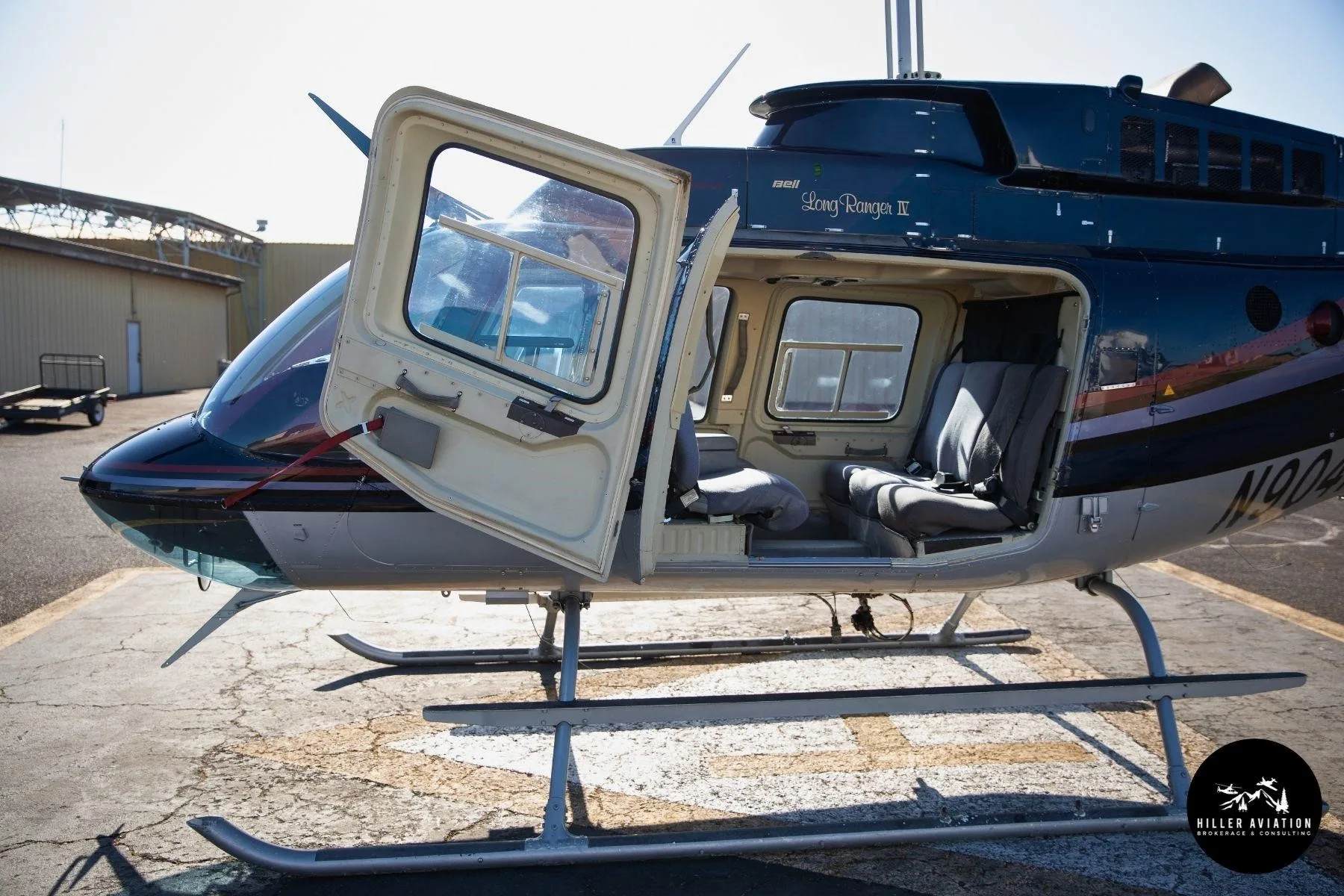 N9047C - 1997 Bell 206L 4