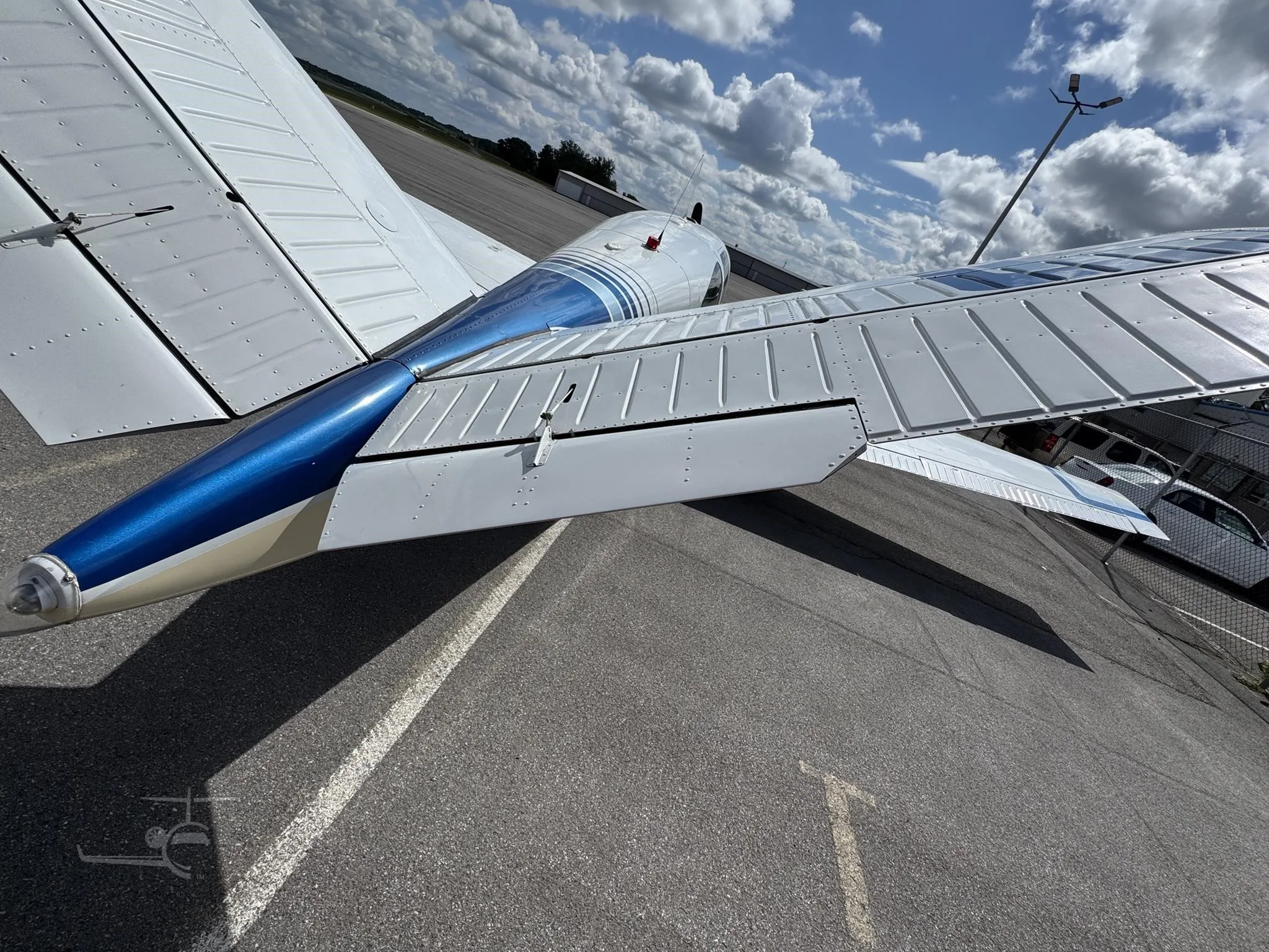 N9842R - 1960 Beechcraft M35 Bonanza