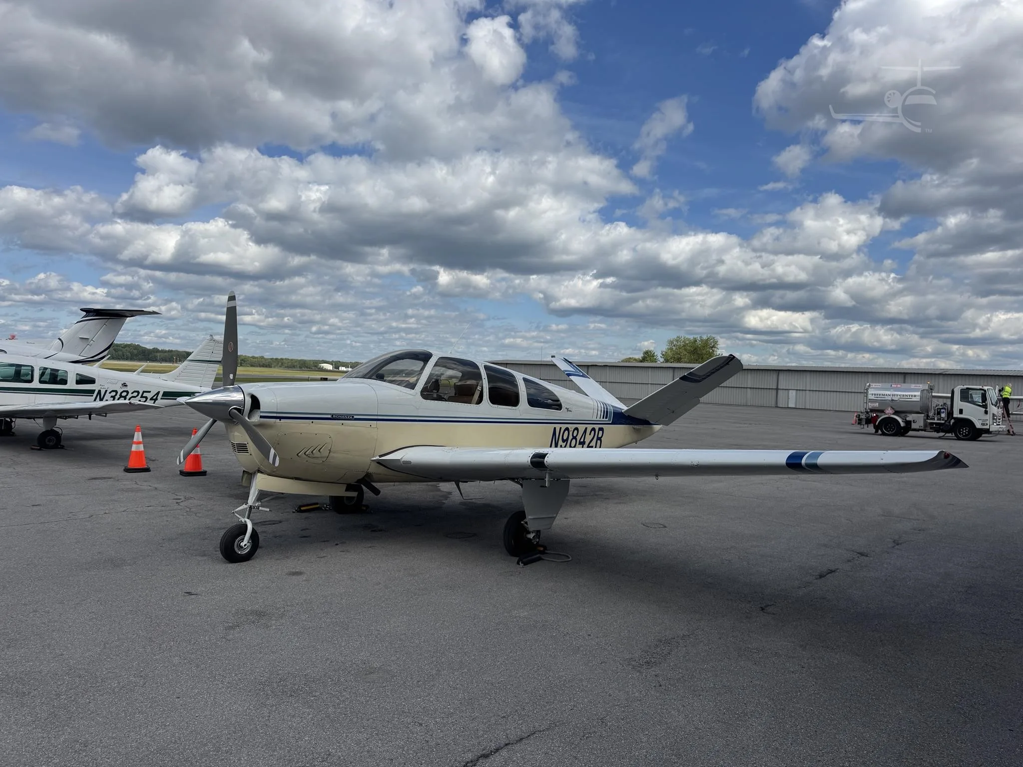 N9842R - 1960 BEECHCRAFT M35 BONANZA
