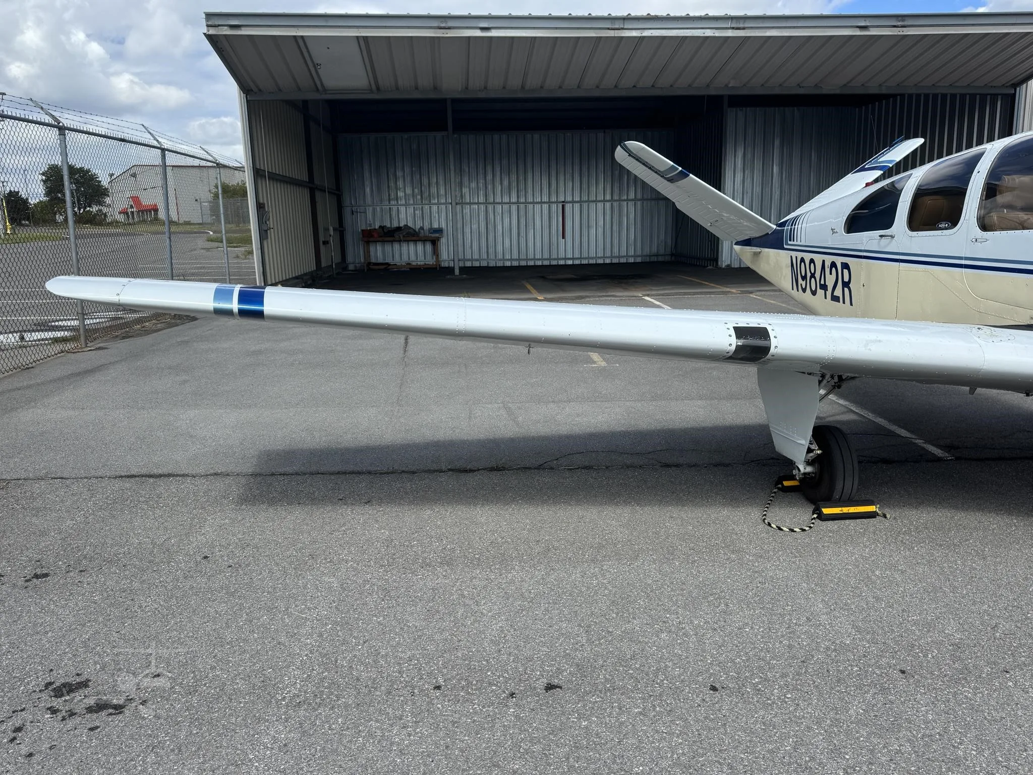 N9842R - 1960 Beechcraft M35 Bonanza