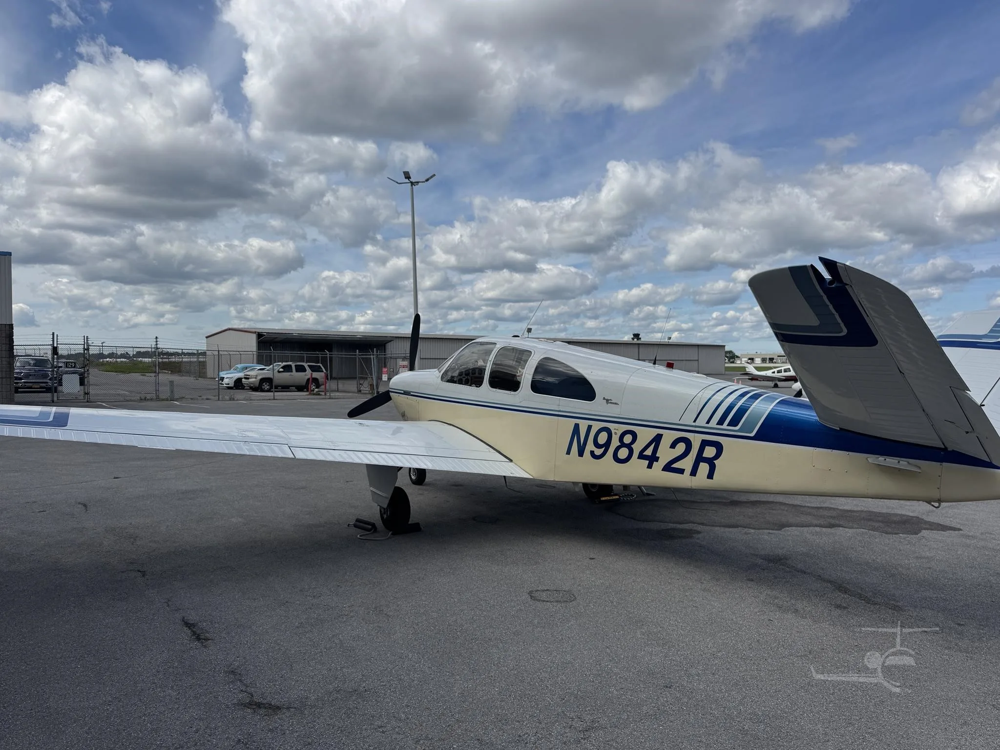 N9842R - 1960 Beechcraft M35 Bonanza