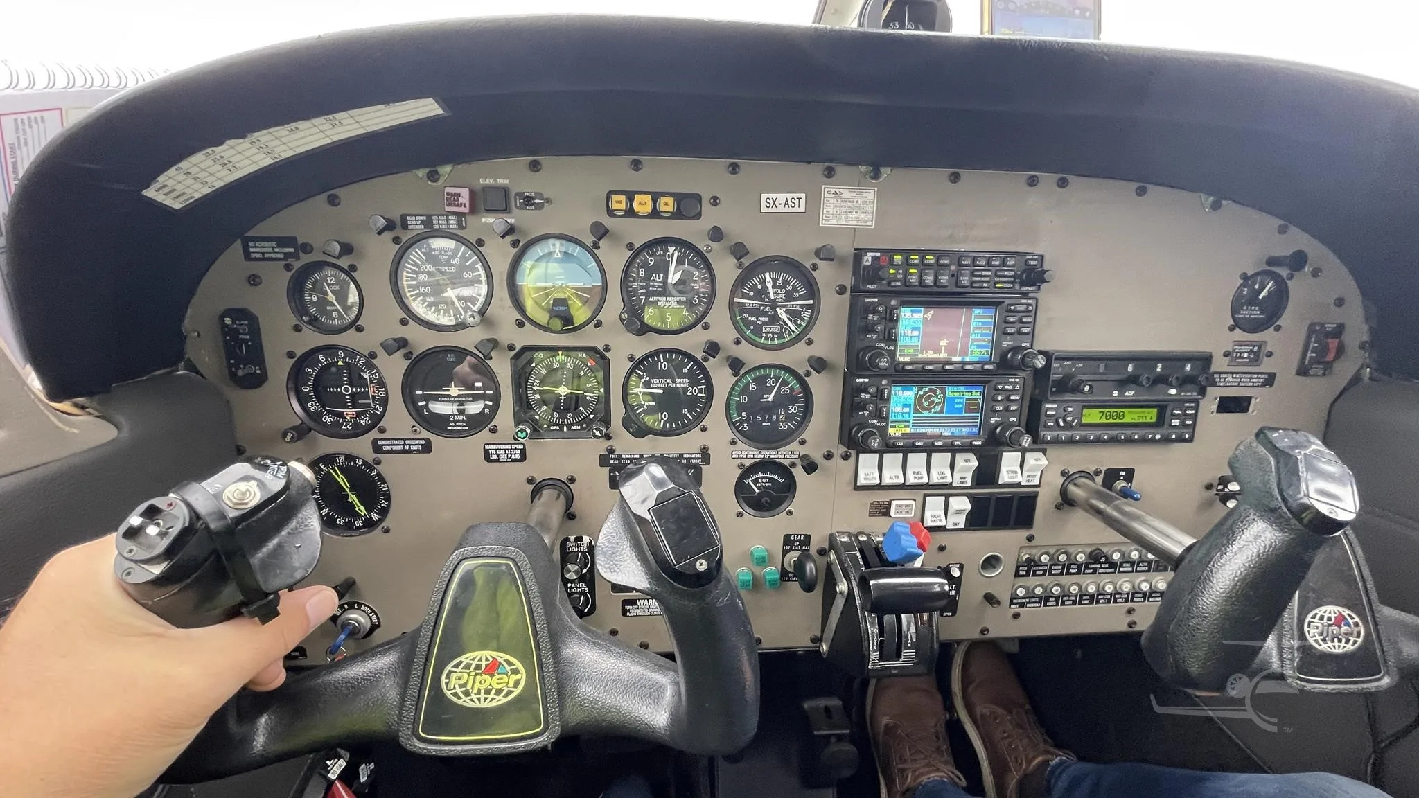 Sx-ast - 2001 Piper Arrow III