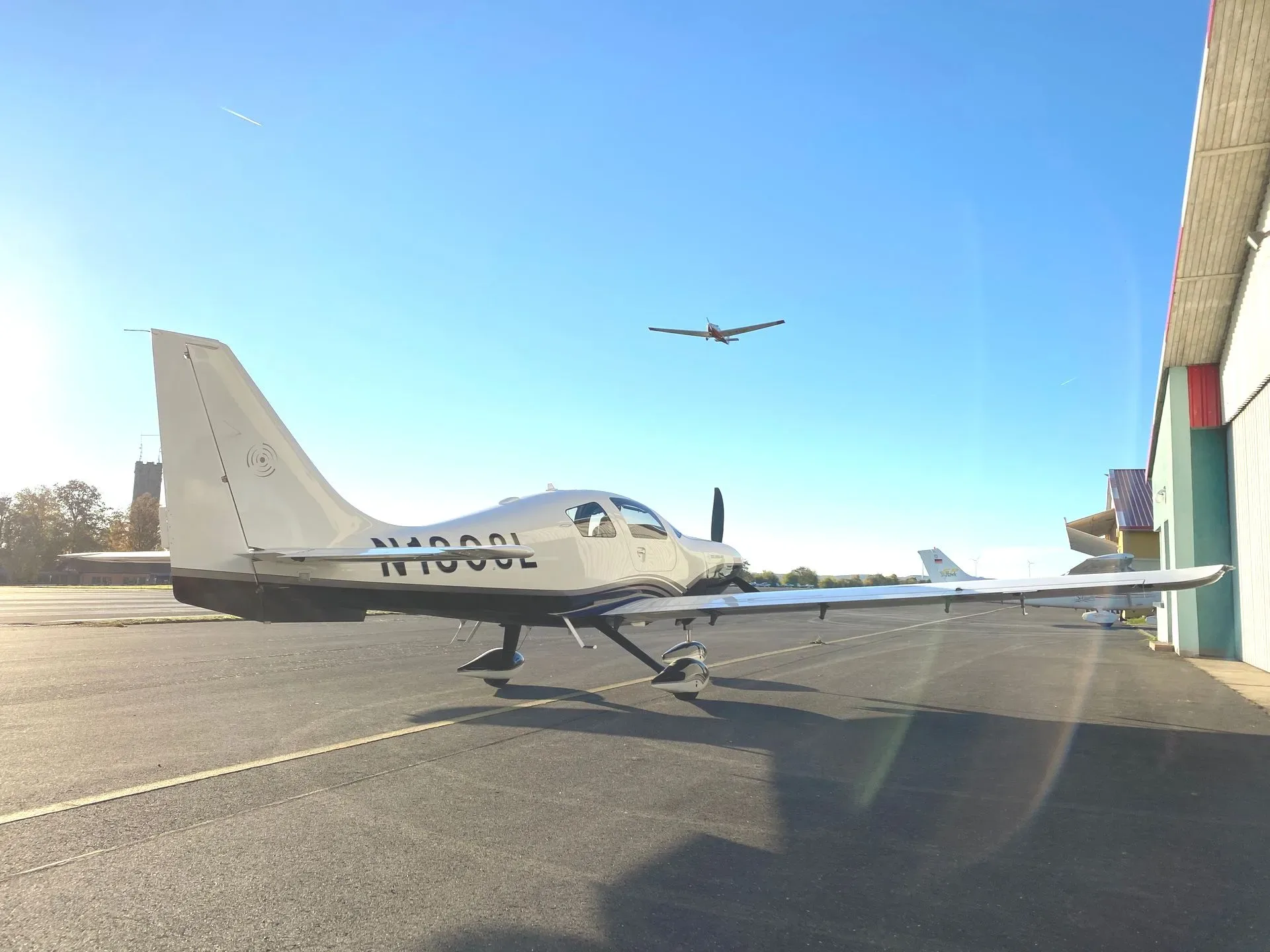 Marketing image of a 2006 LC41-550FG.